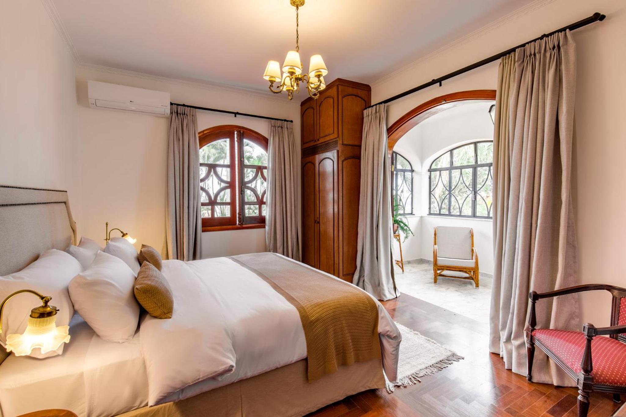 Suite with Pool View