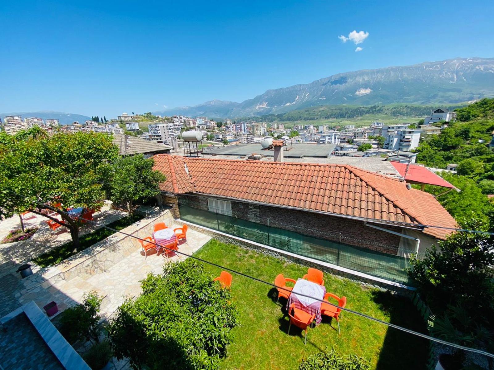 Triple Room with Mountain View photo 2
