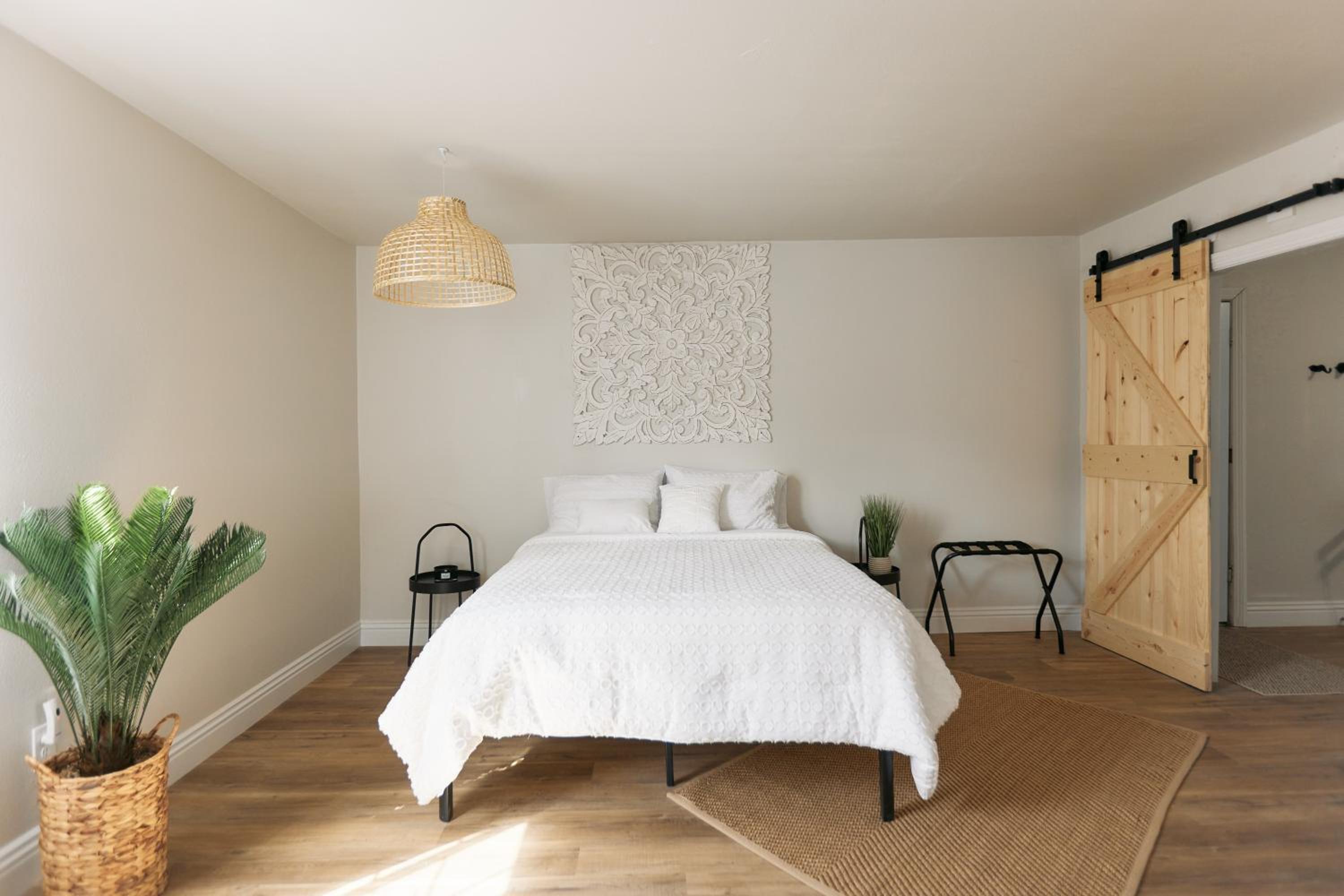 Three-Bedroom House photo 1