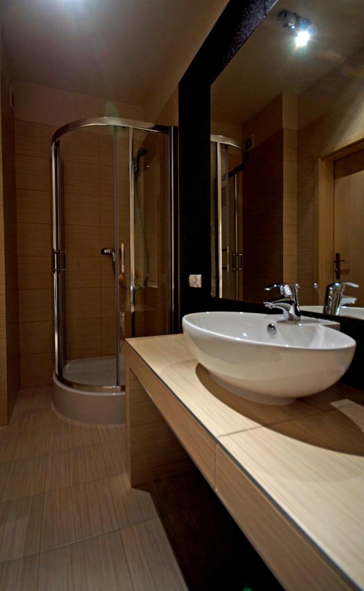 Twin Room - Photo 2