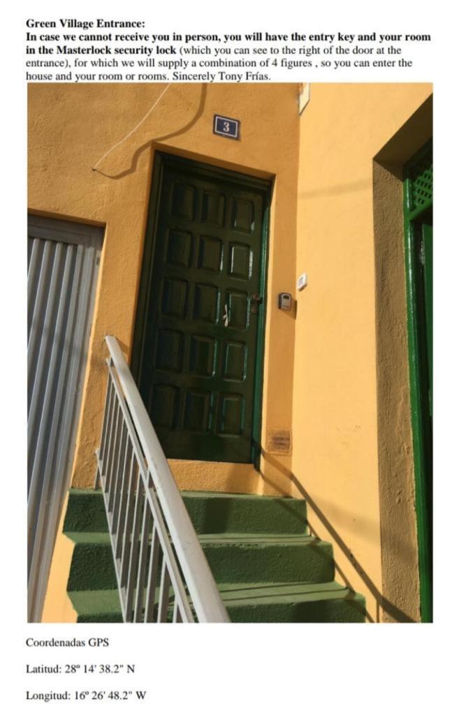 Deluxe Room (2 Adults + 1 Child)