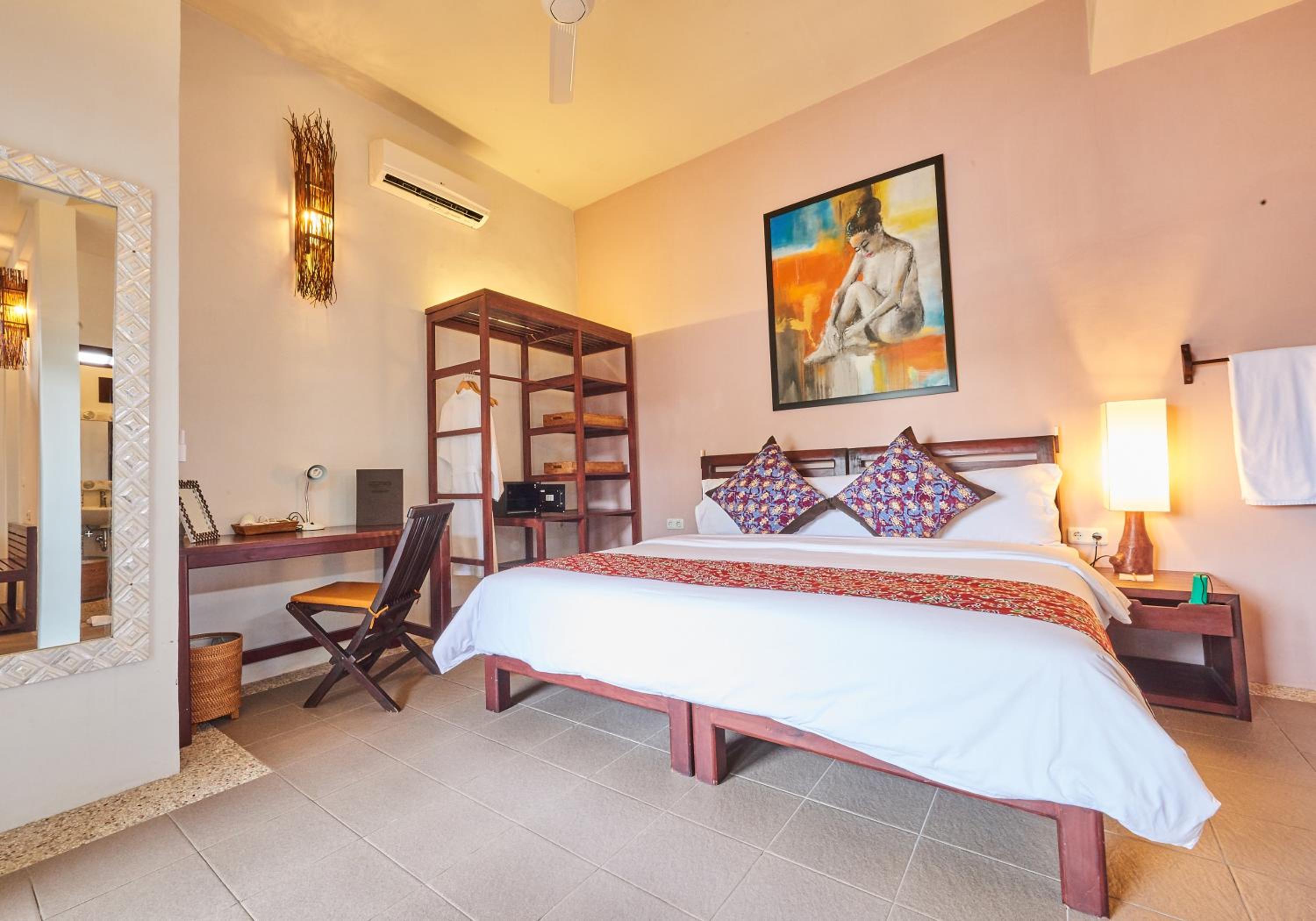 Double or Twin Room with Balcony photo 3