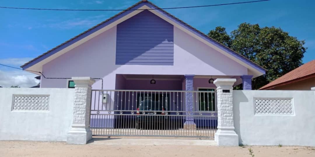 Four-Bedroom House photo 1