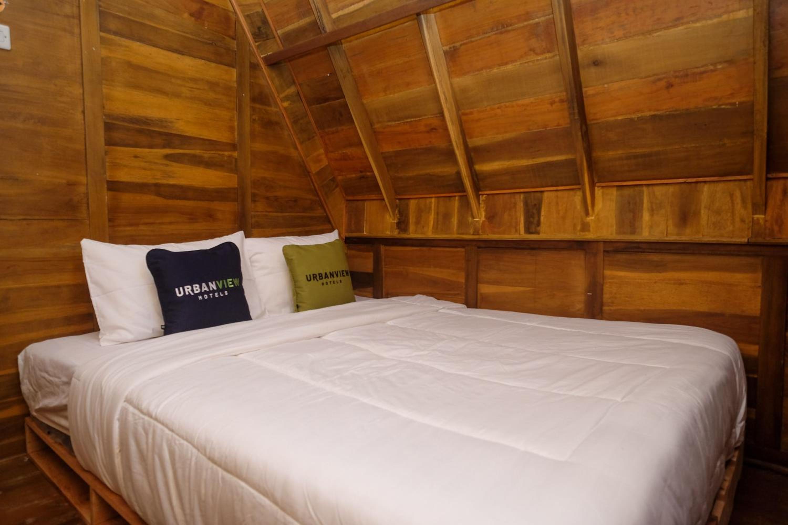 Deluxe Room - Photo 1