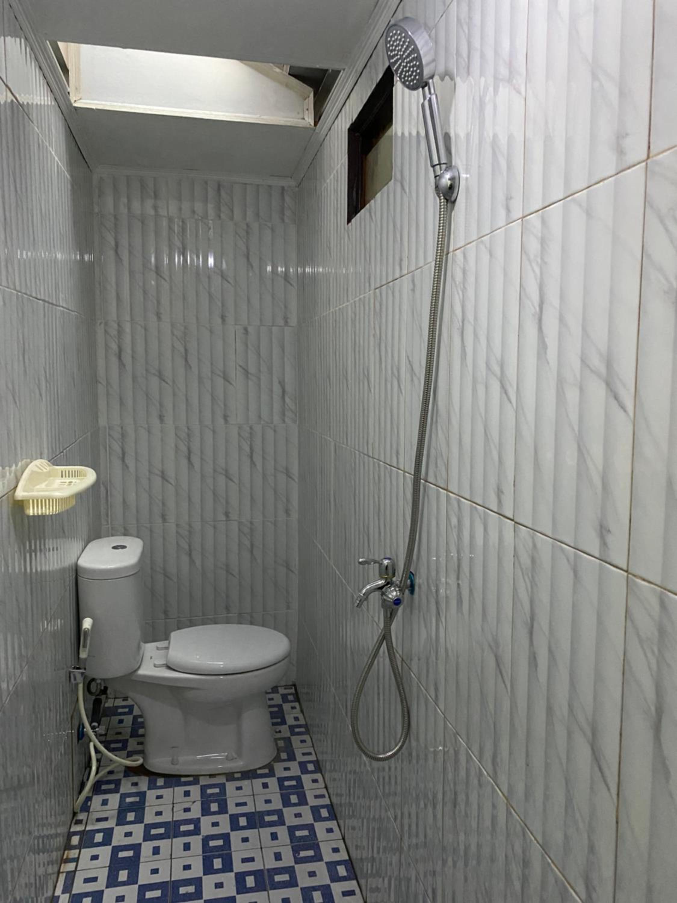 Double Room - Photo 9