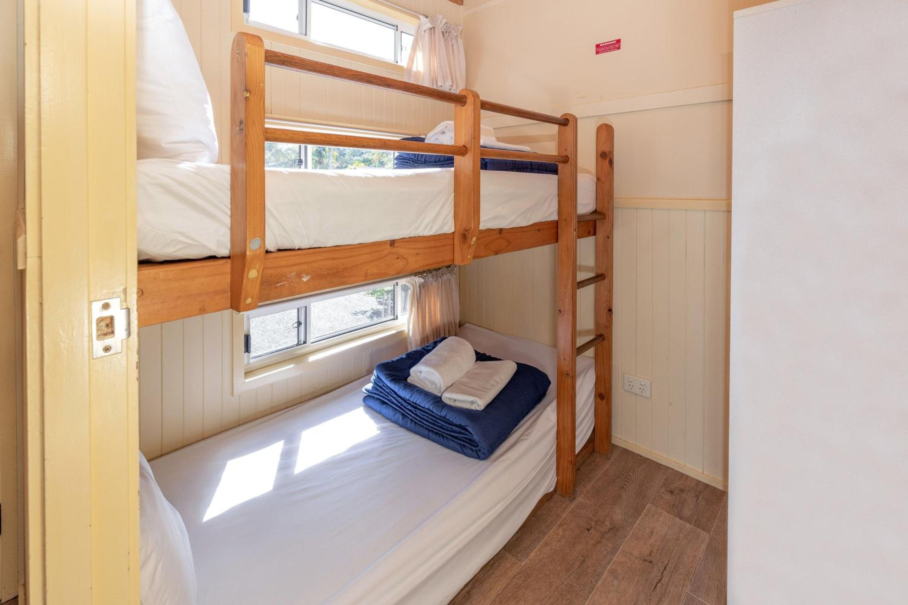 Economy One-Bedroom Studio - Not Pet Friendly photo 3
