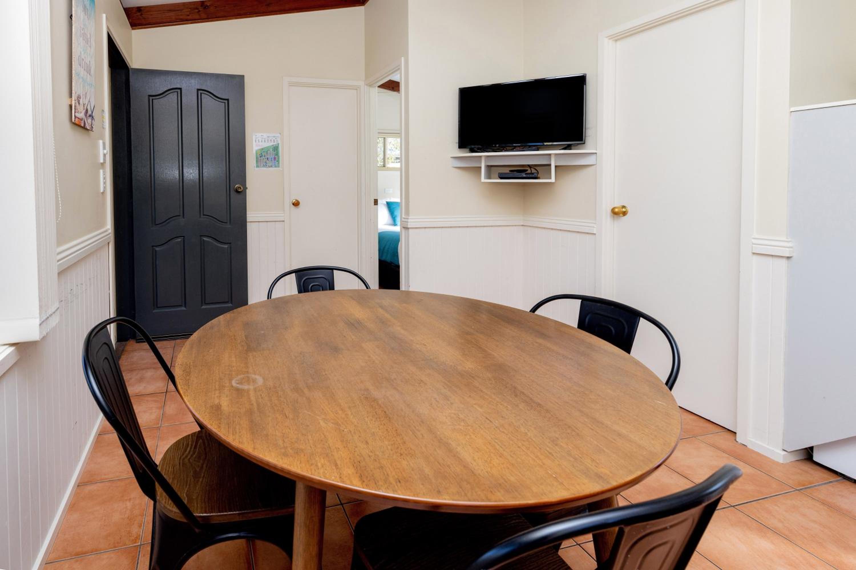 Economy Two-Bedroom Cabin - Pet Friendly photo 2