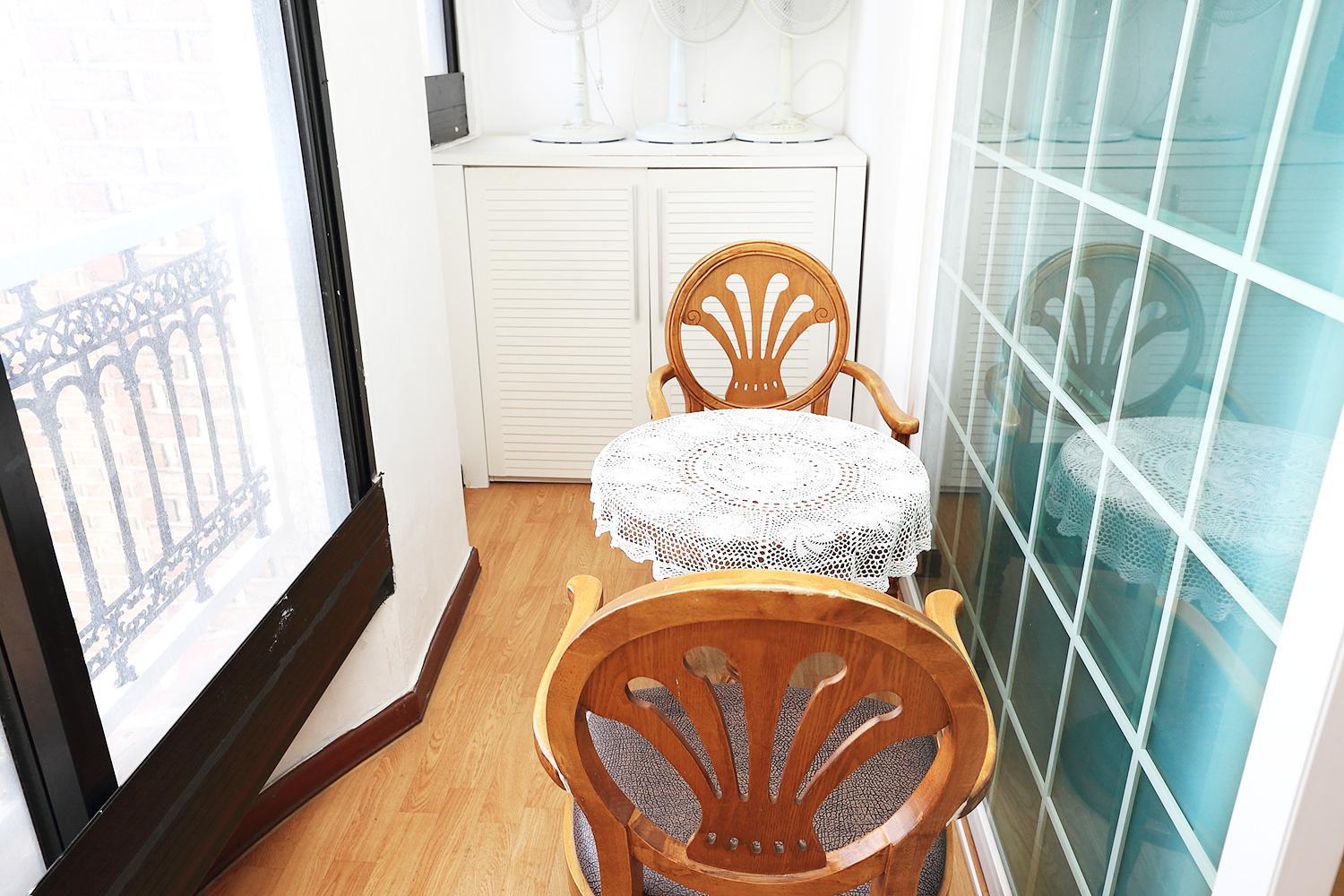 Deluxe Suite with Sea View - Photo 9