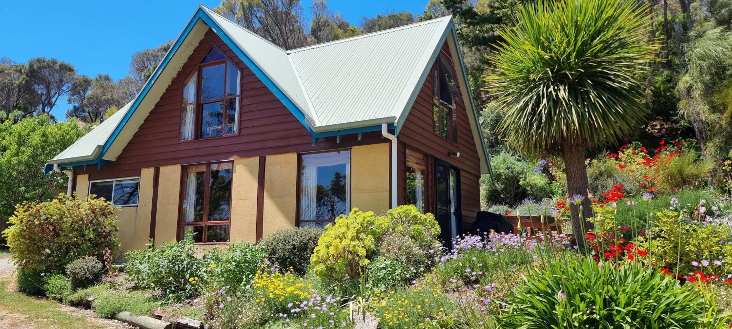 Two-Bedroom Cottage photo 3
