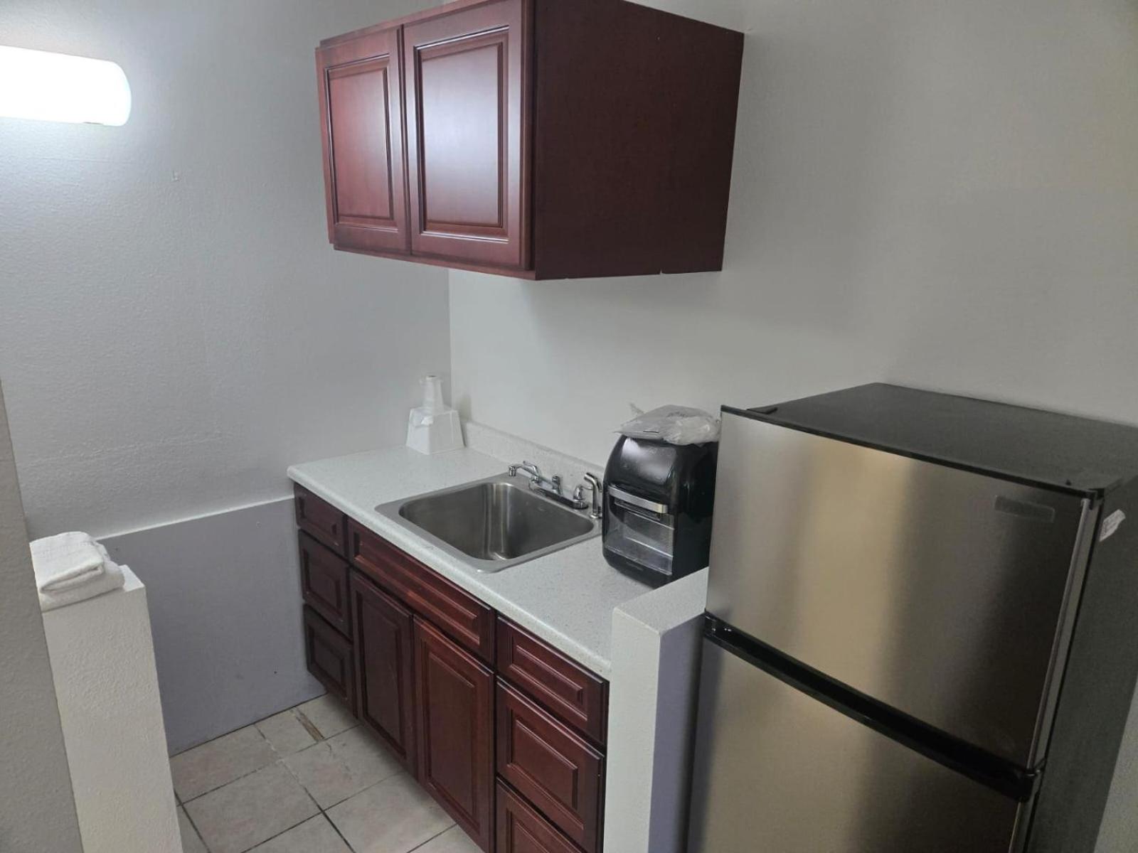 Premium 2 Full Bed with Kitchenette photo 1