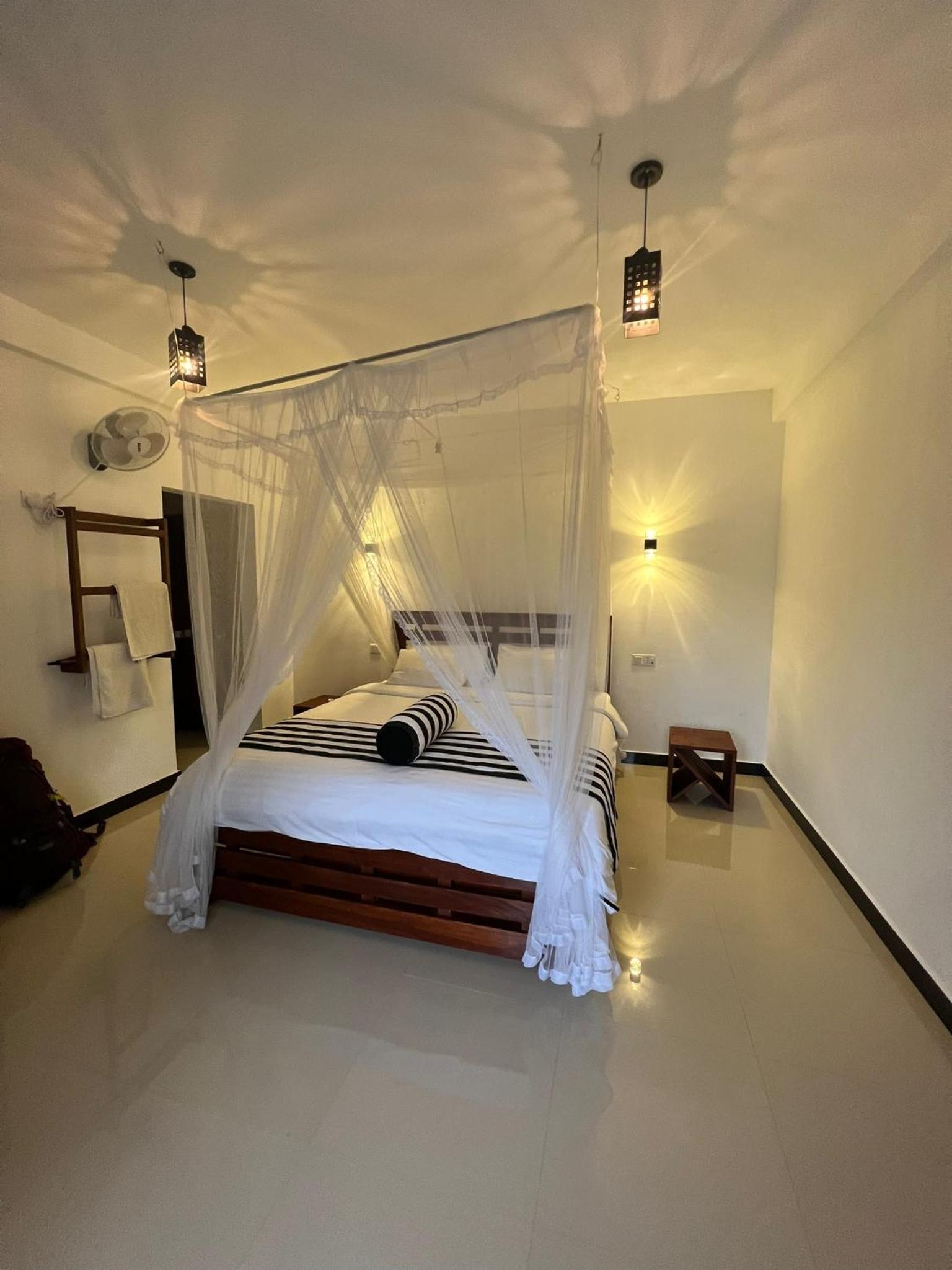 Deluxe Double Room with Balcony - Photo 2