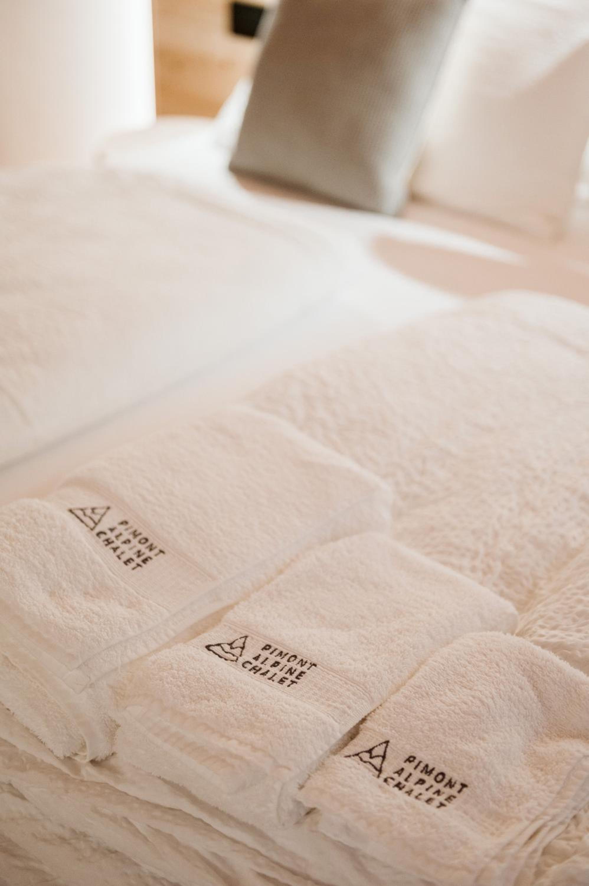 Deluxe Triple Room - Photo 15