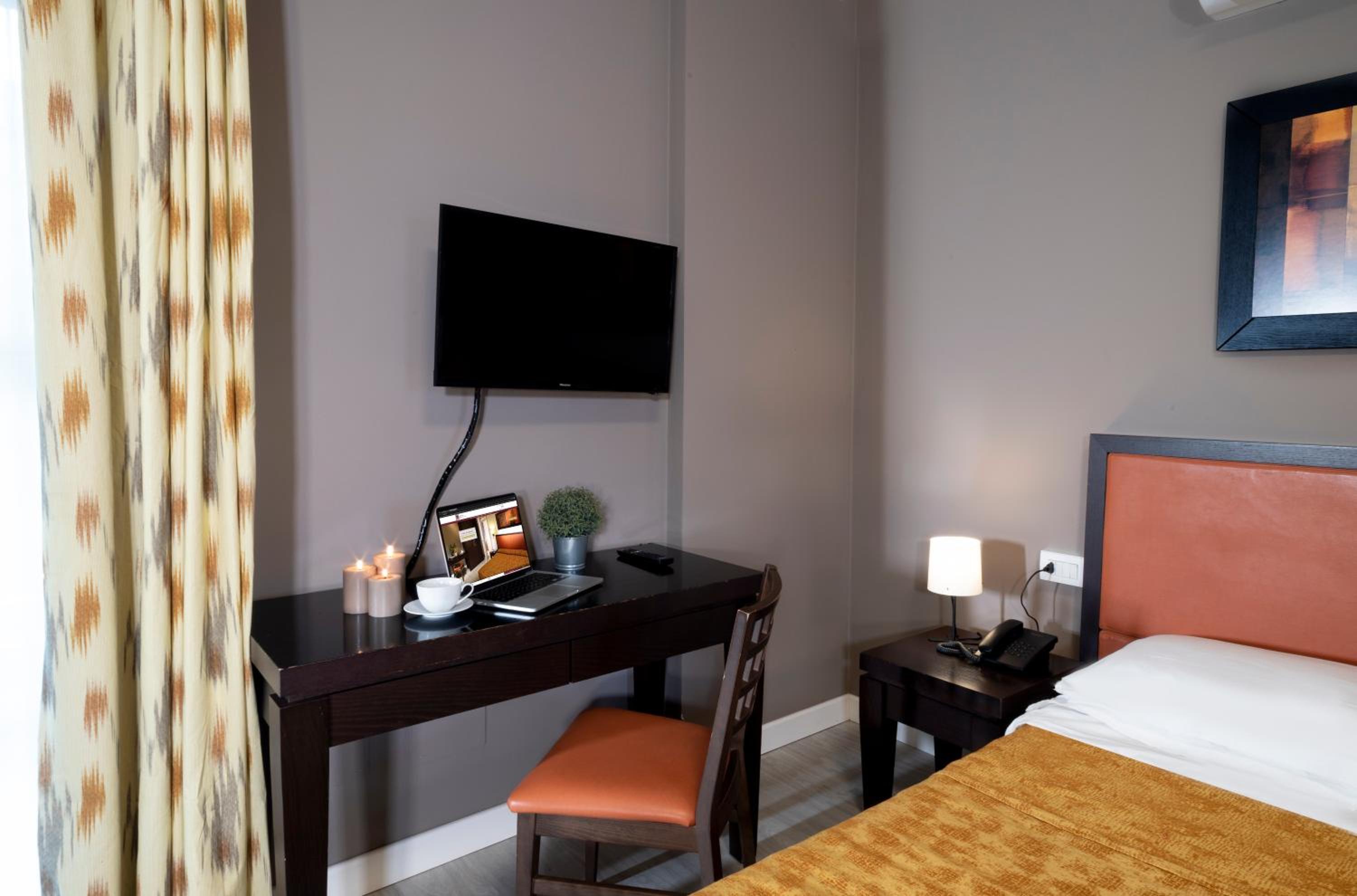 Double Or Twin Room photo 3