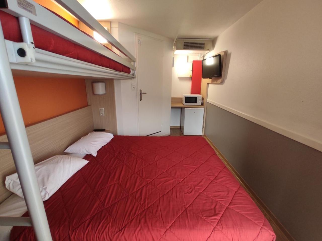 Standard Plus Room - 1 Double Bed 1 Single Bed - Photo 2