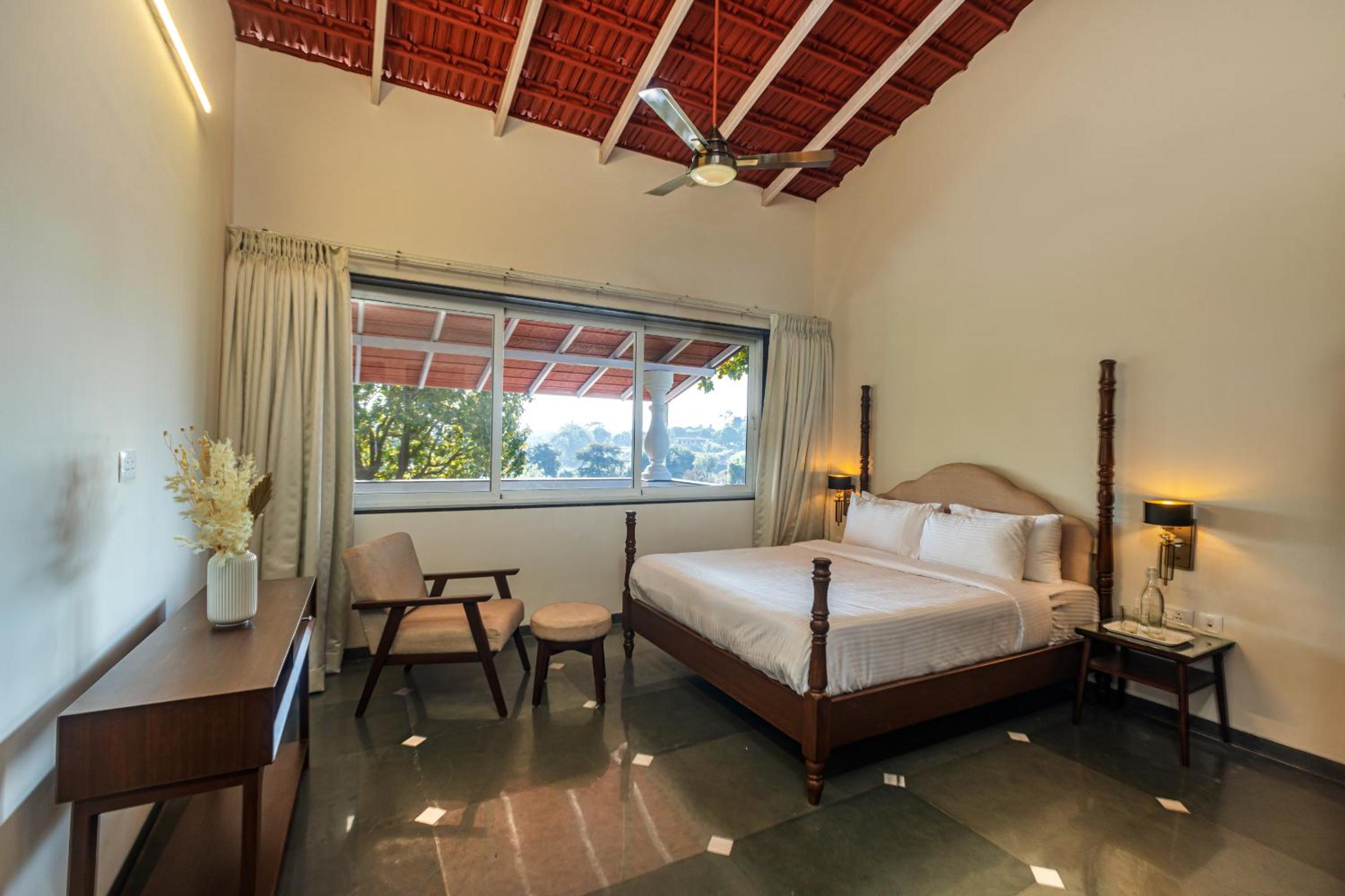 Three-Bedroom Villa photo 1