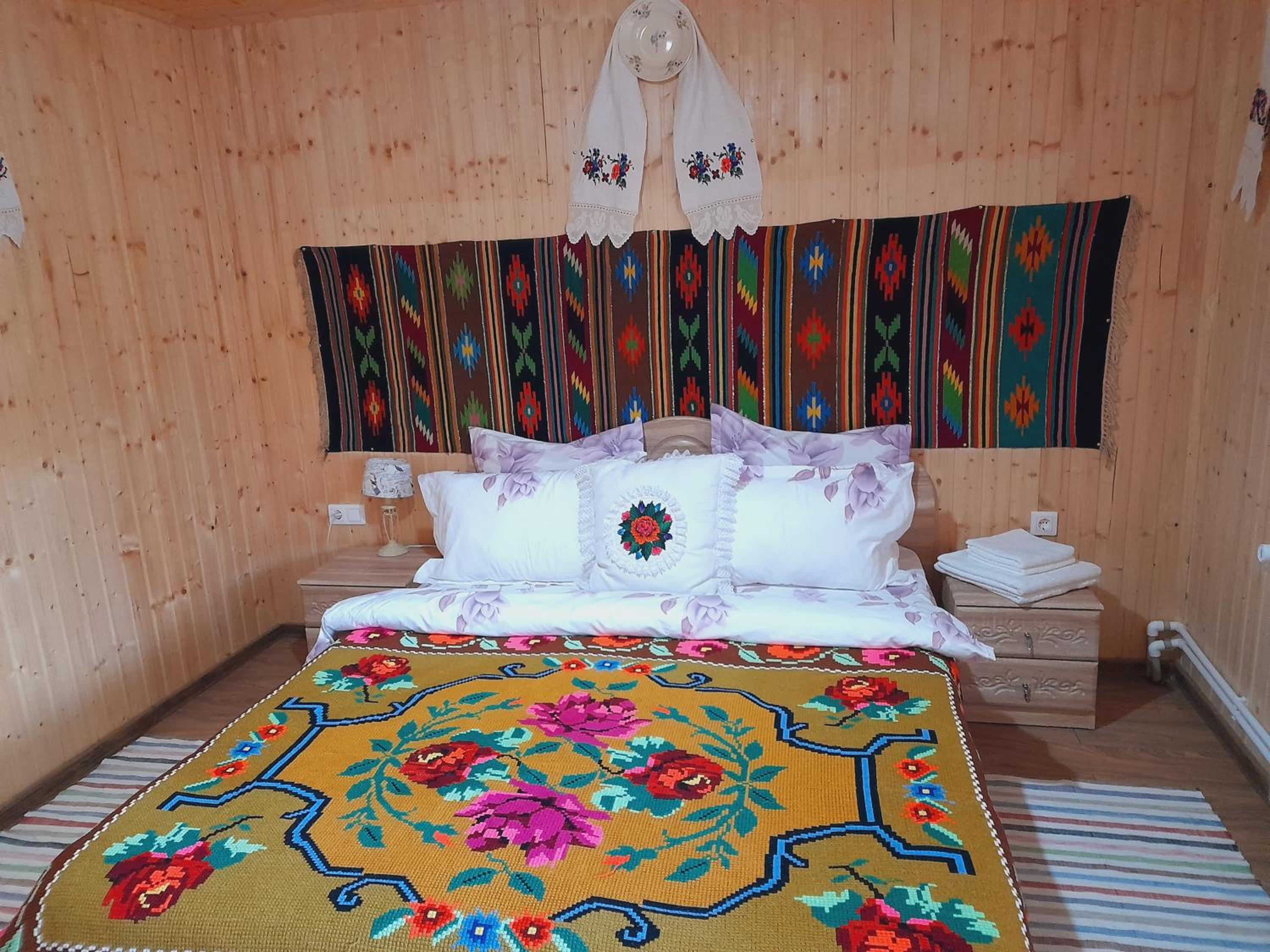 Double Room with Mountain View - Photo 2