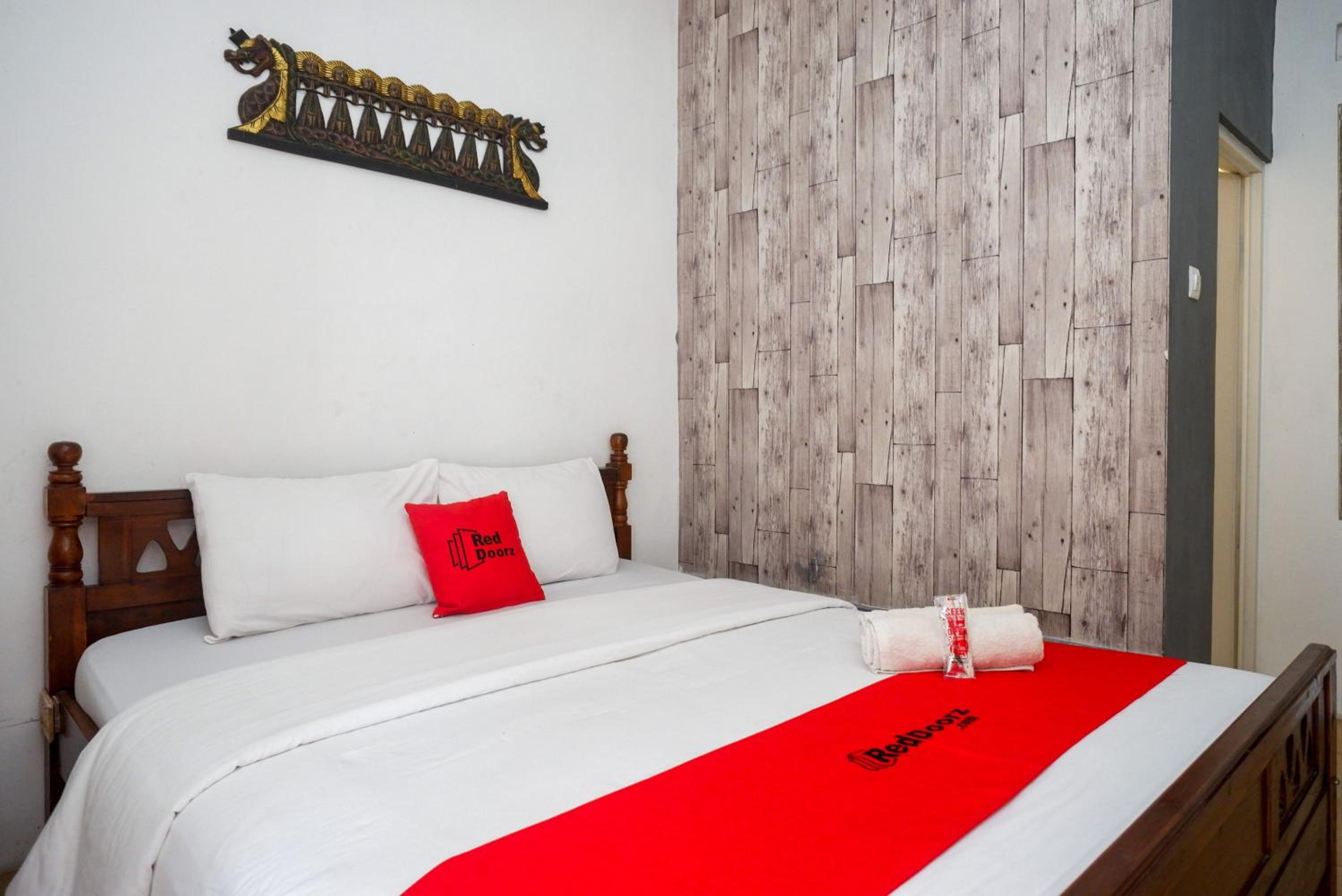 Standard Double Room - Photo 6