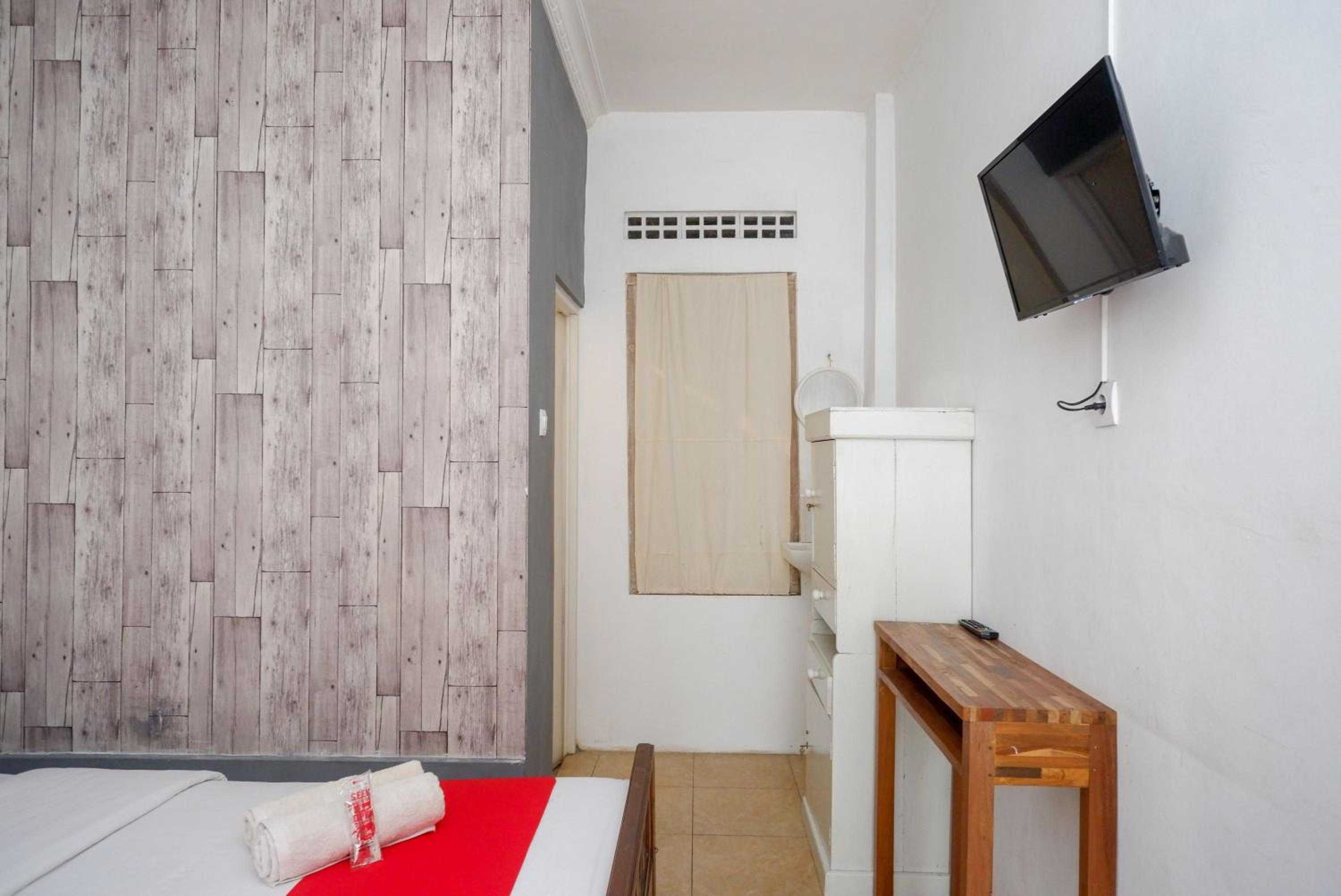 Standard Double Room - Photo 5