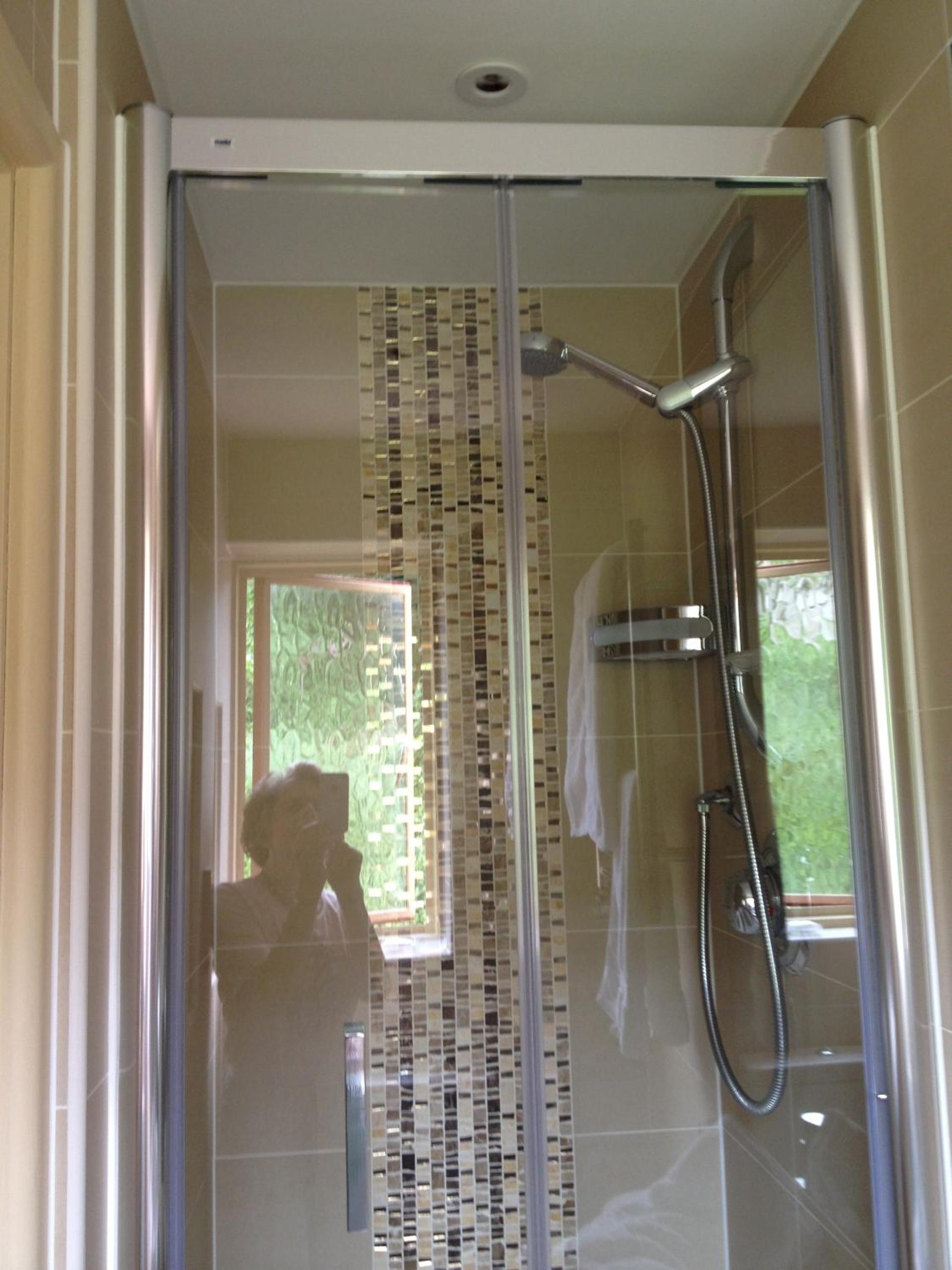 Standard Single Room with Shower photo 3