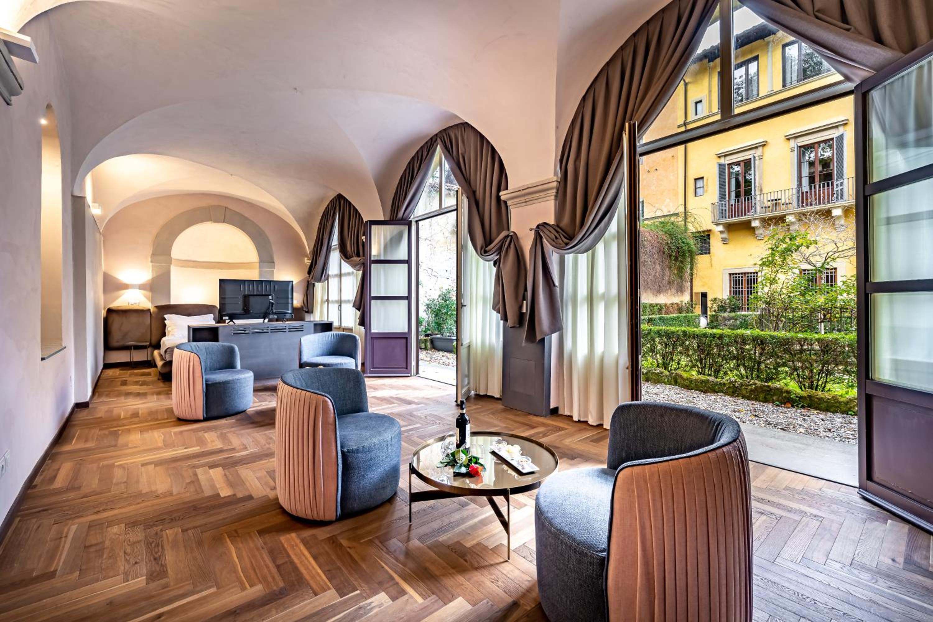 King Room with Garden View
