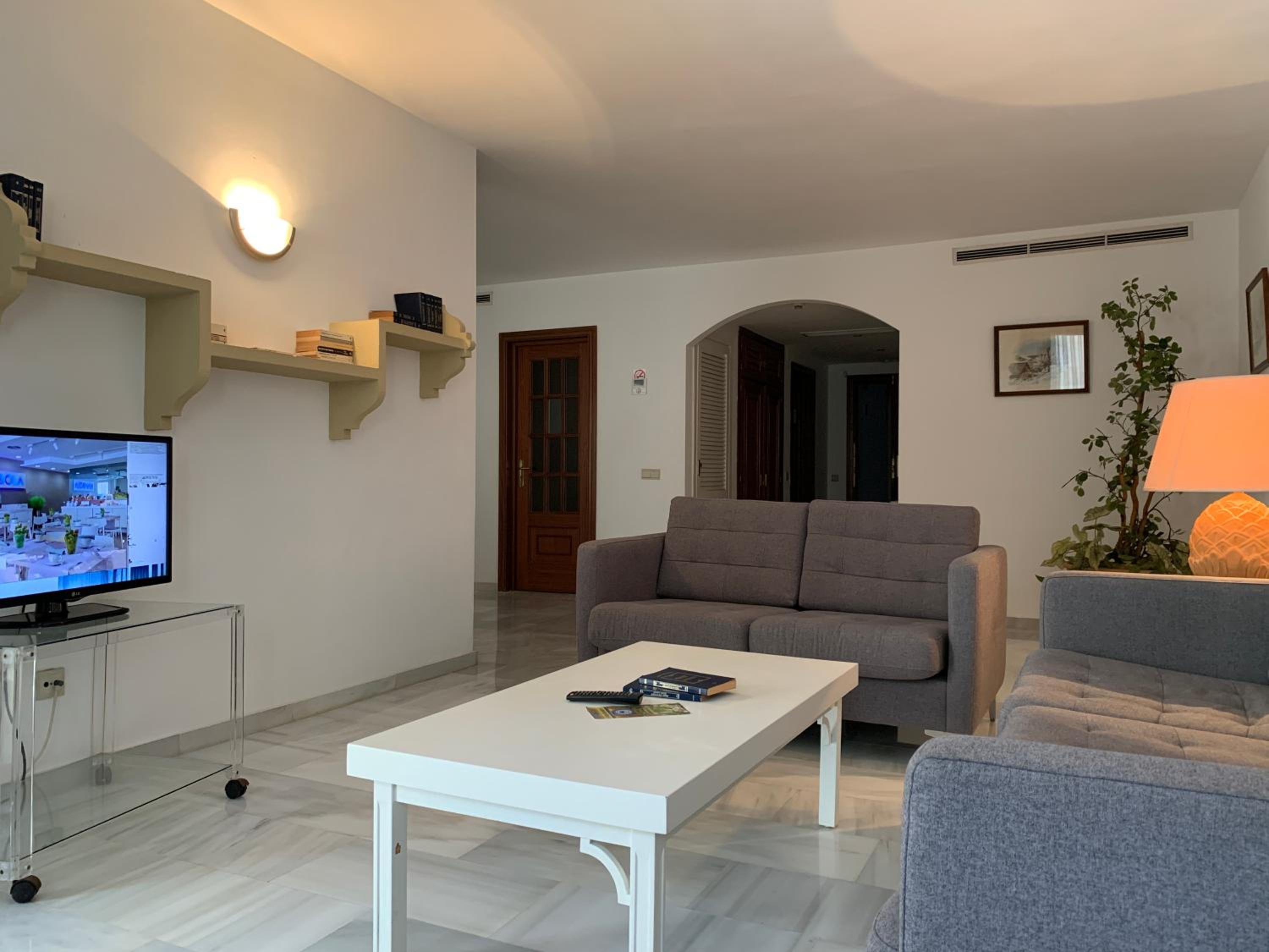 Two-Bedroom Apartment (4 Adults) - Photo 4