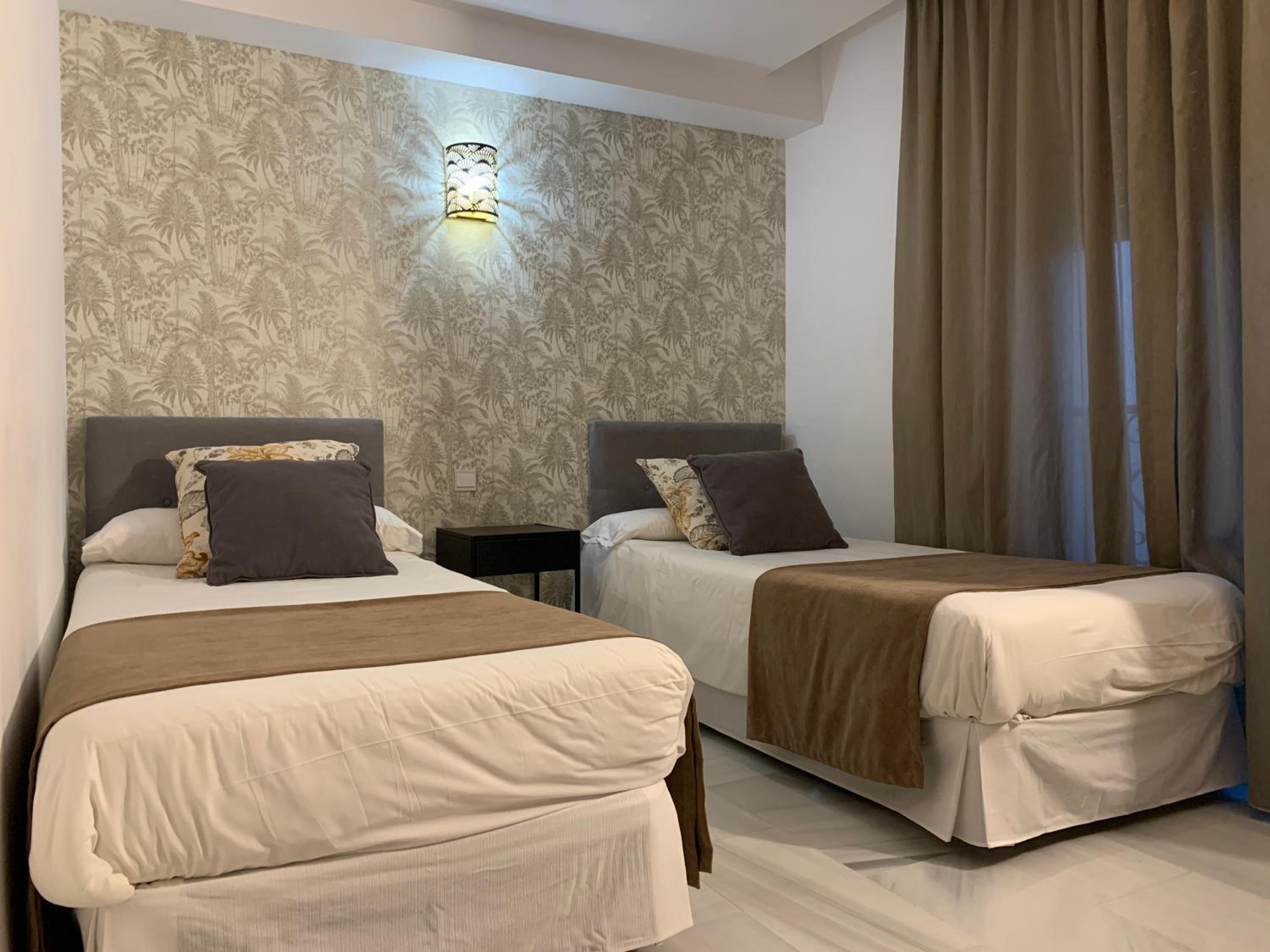 Two-Bedroom Apartment with Puerto Banus View (4 Adults) - Photo 4