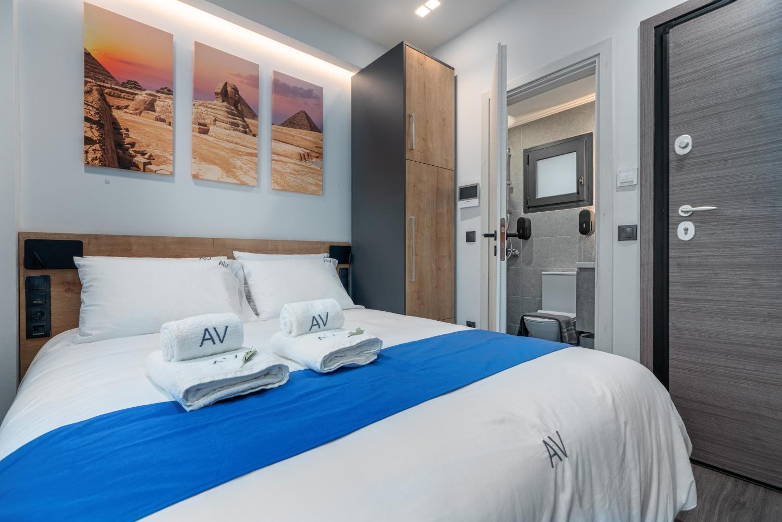 Small Double Room photo 3