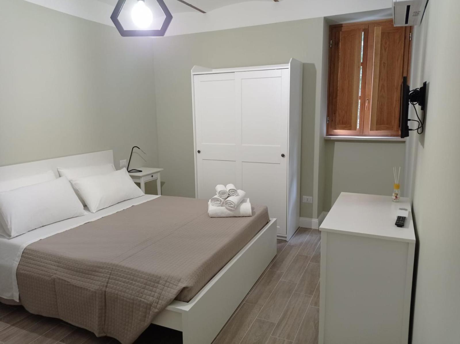 Two-Bedroom House photo 2