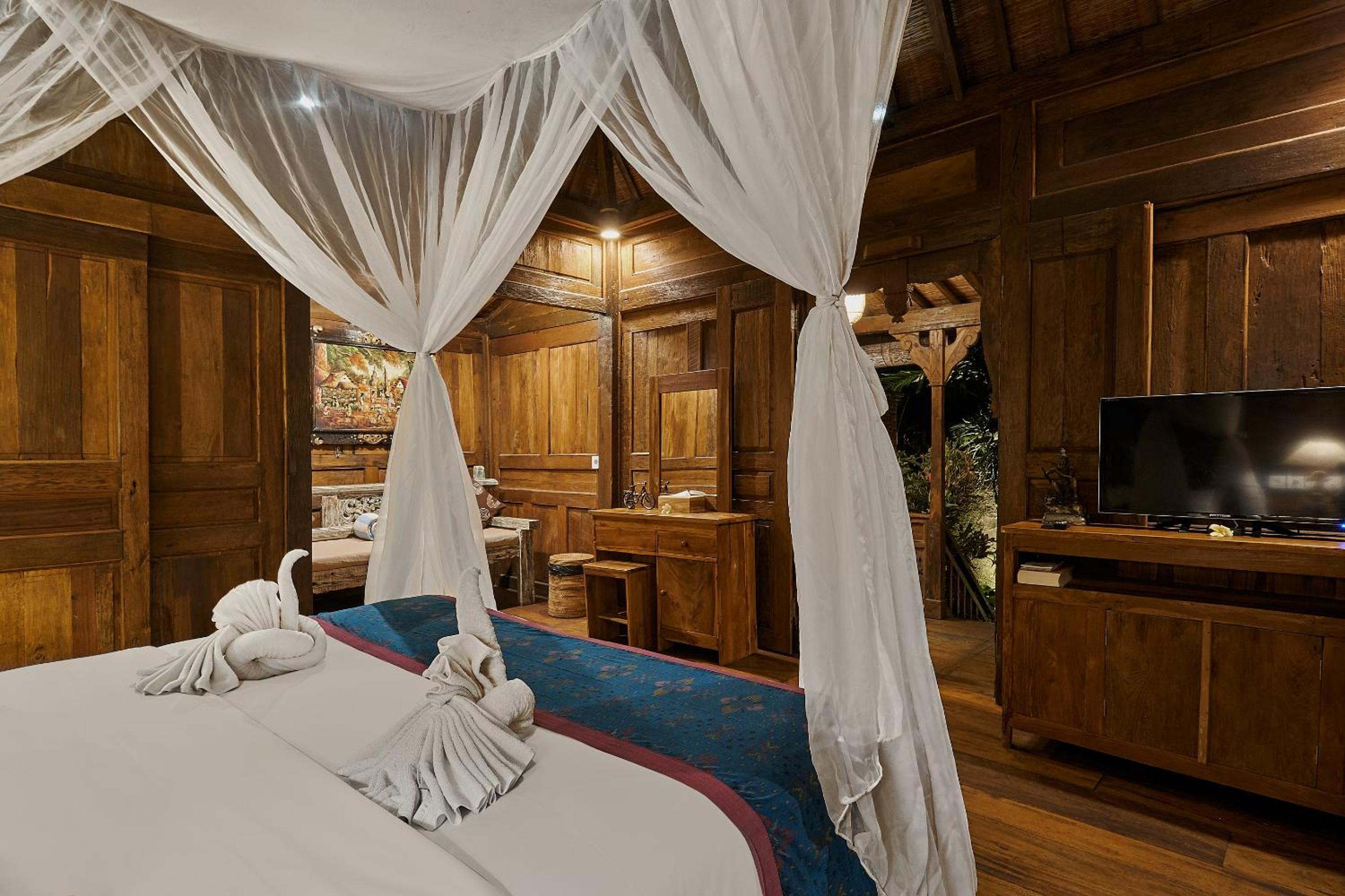 One Bedroom Villa with Private Pool - Photo 34
