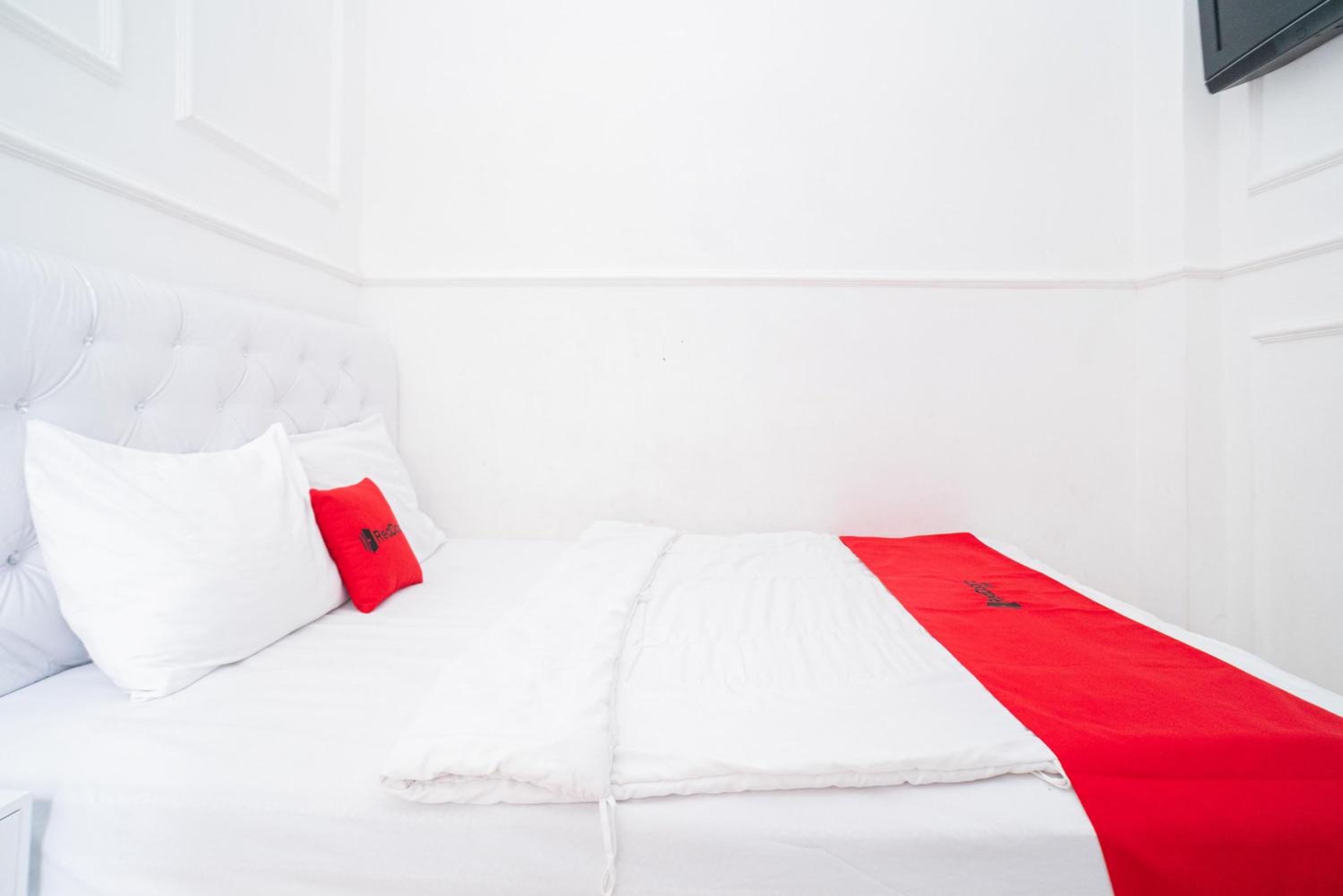 Standard Double Room - Photo 6