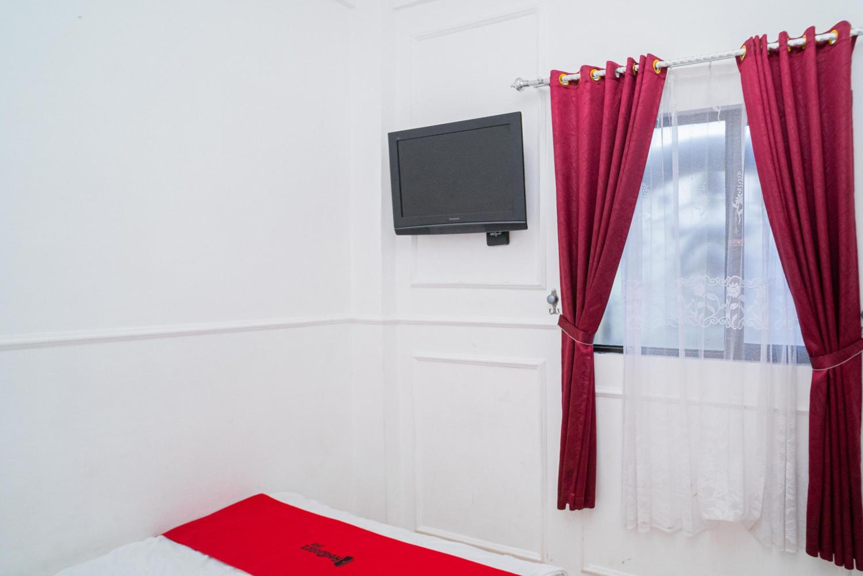 Standard Double Room - Photo 7