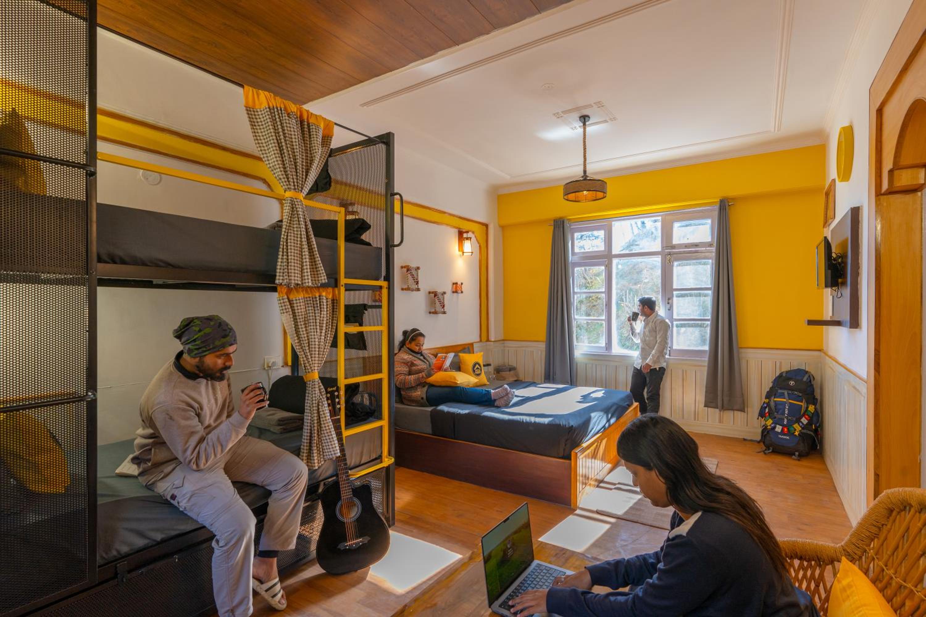 Standard Quadruple Room - Photo 3