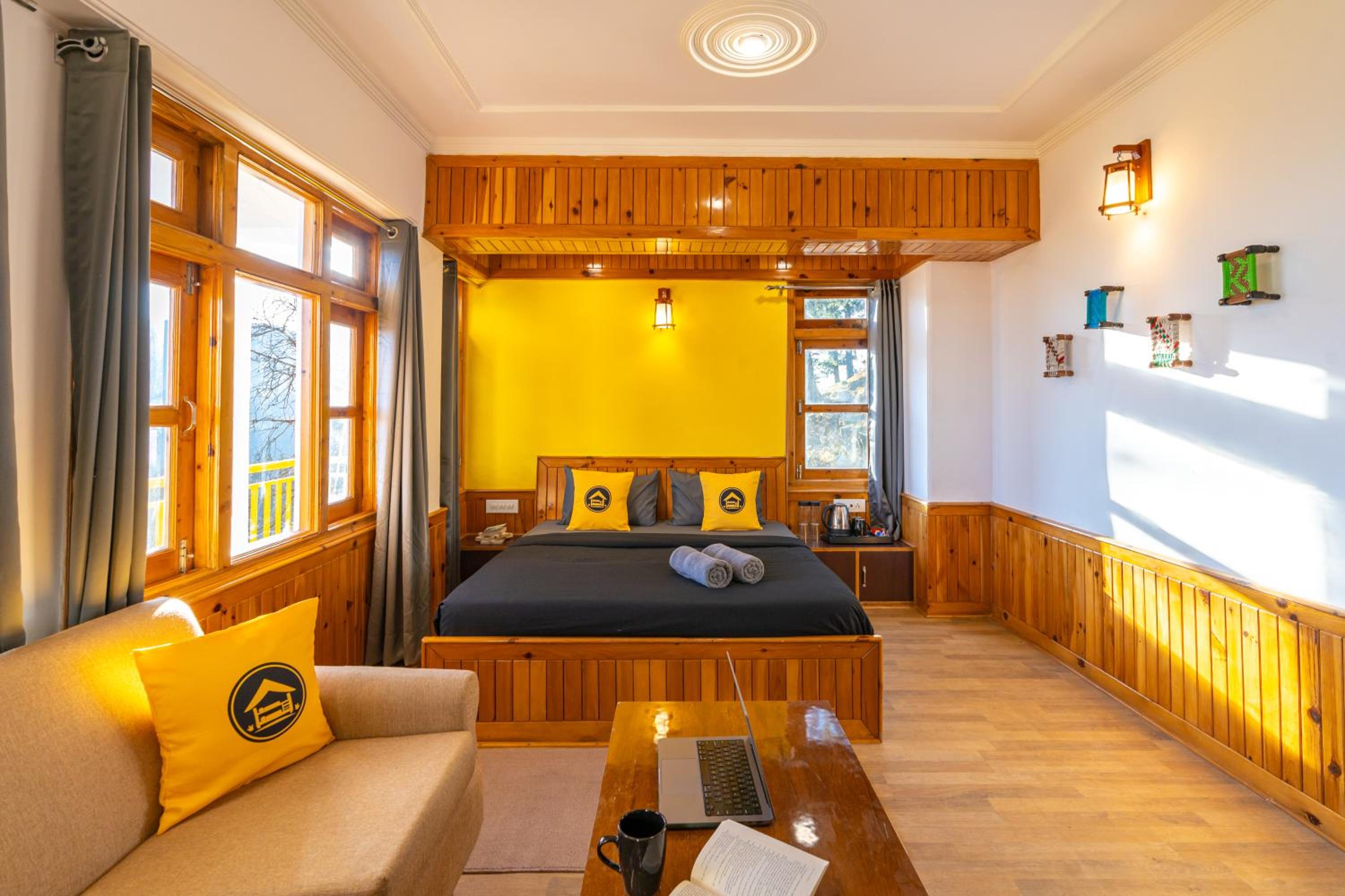  Deluxe Quadruple Room with Balcony and Mountain View - Photo 6