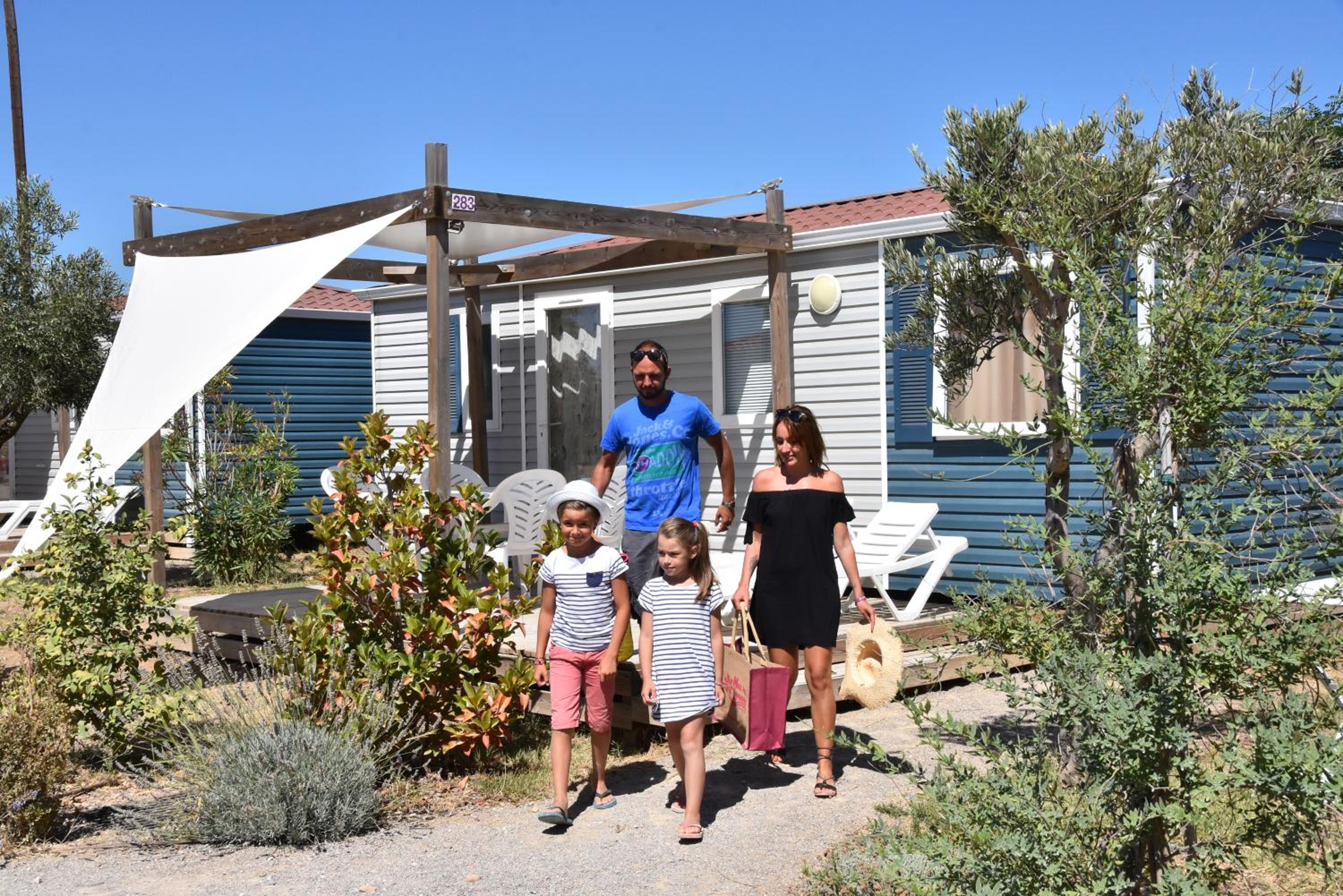 Mobile Home photo 2