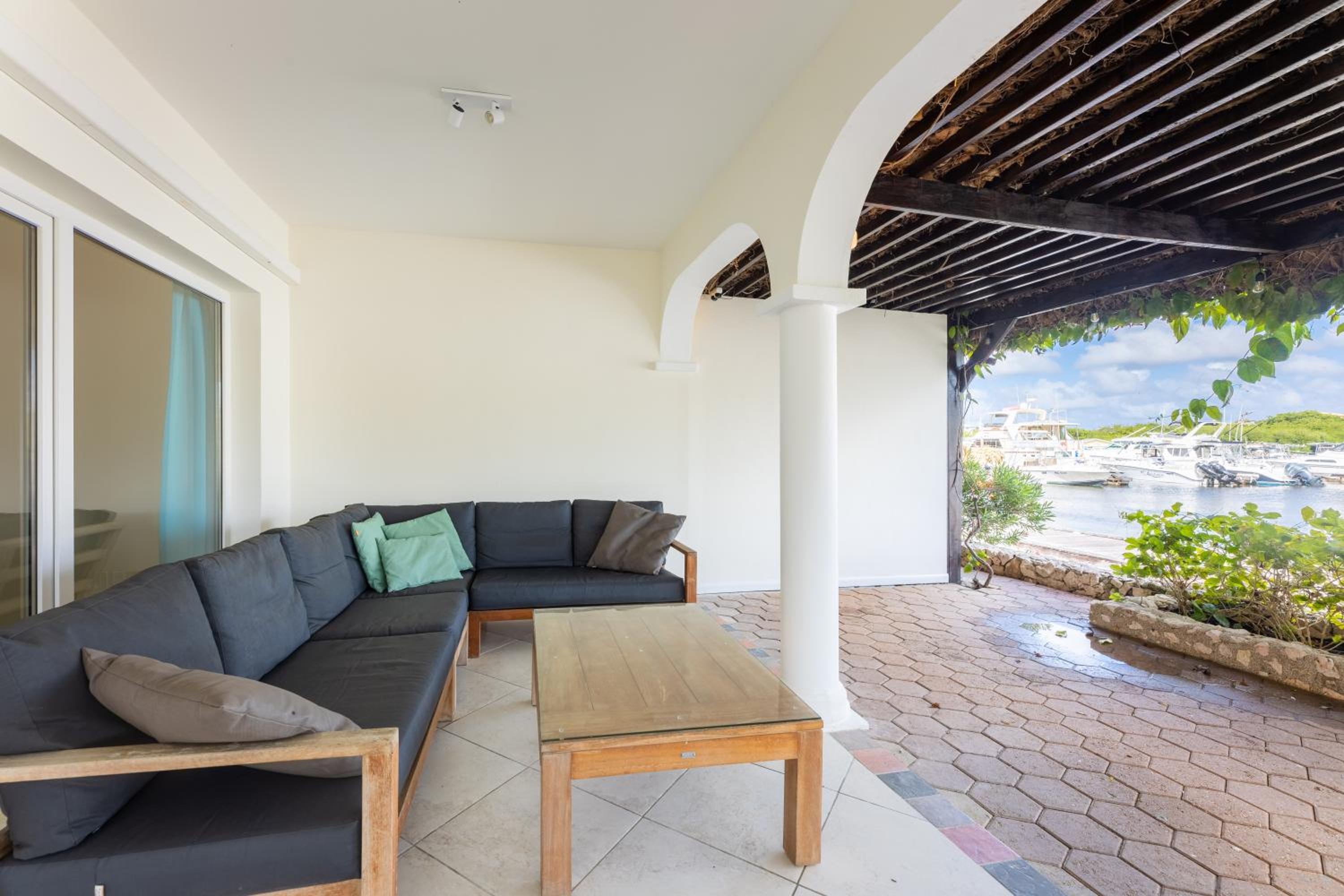 Three-Bedroom Vacation Home with Terrace photo 2