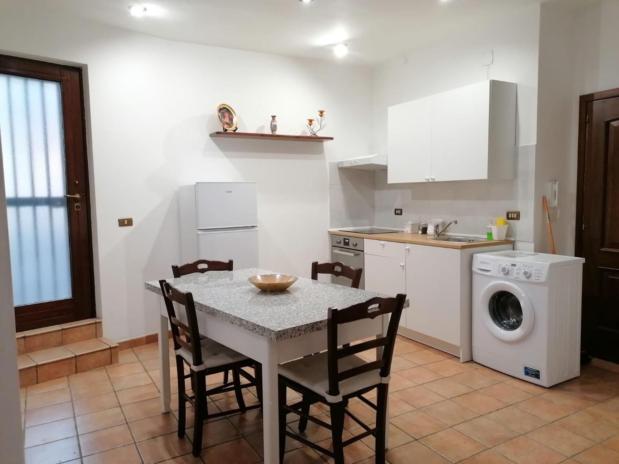 Two-Bedroom Apartment - Photo 24