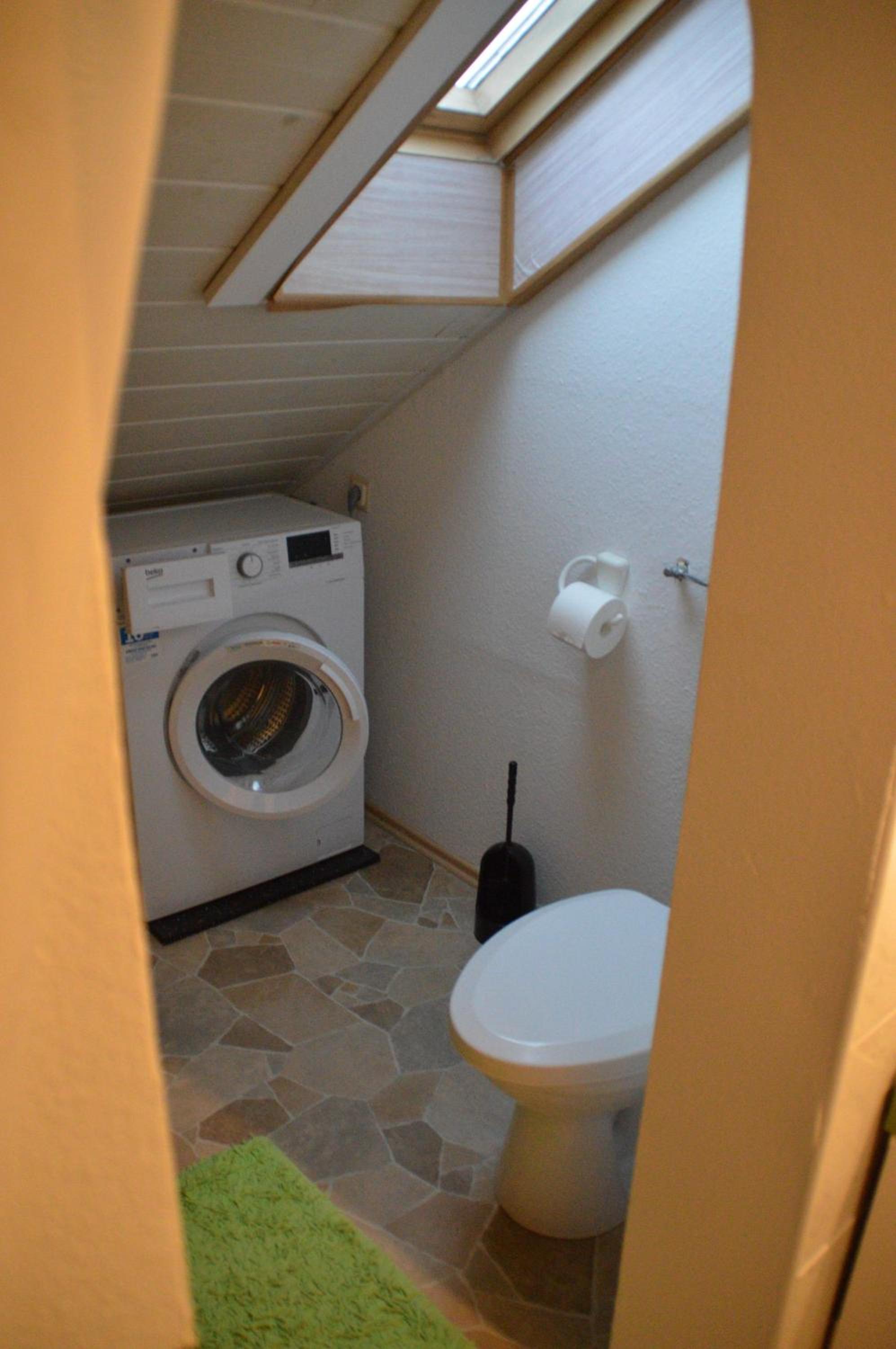Two-Bedroom Apartment With Shower  photo 2