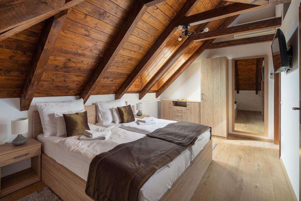 Double or Twin Room photo 2