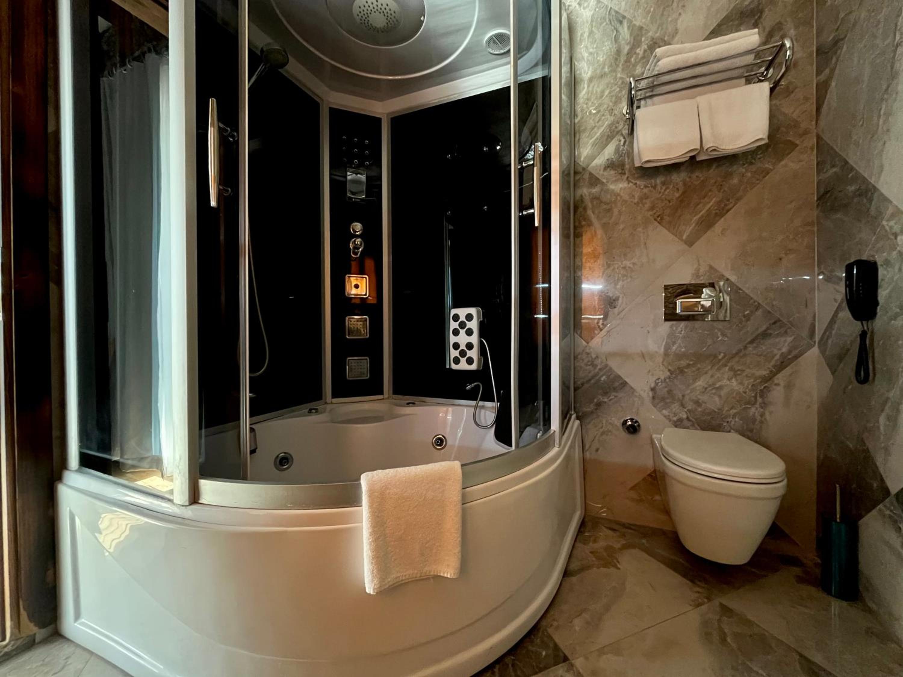 Deluxe Suite with Sea View & Terrace photo 3