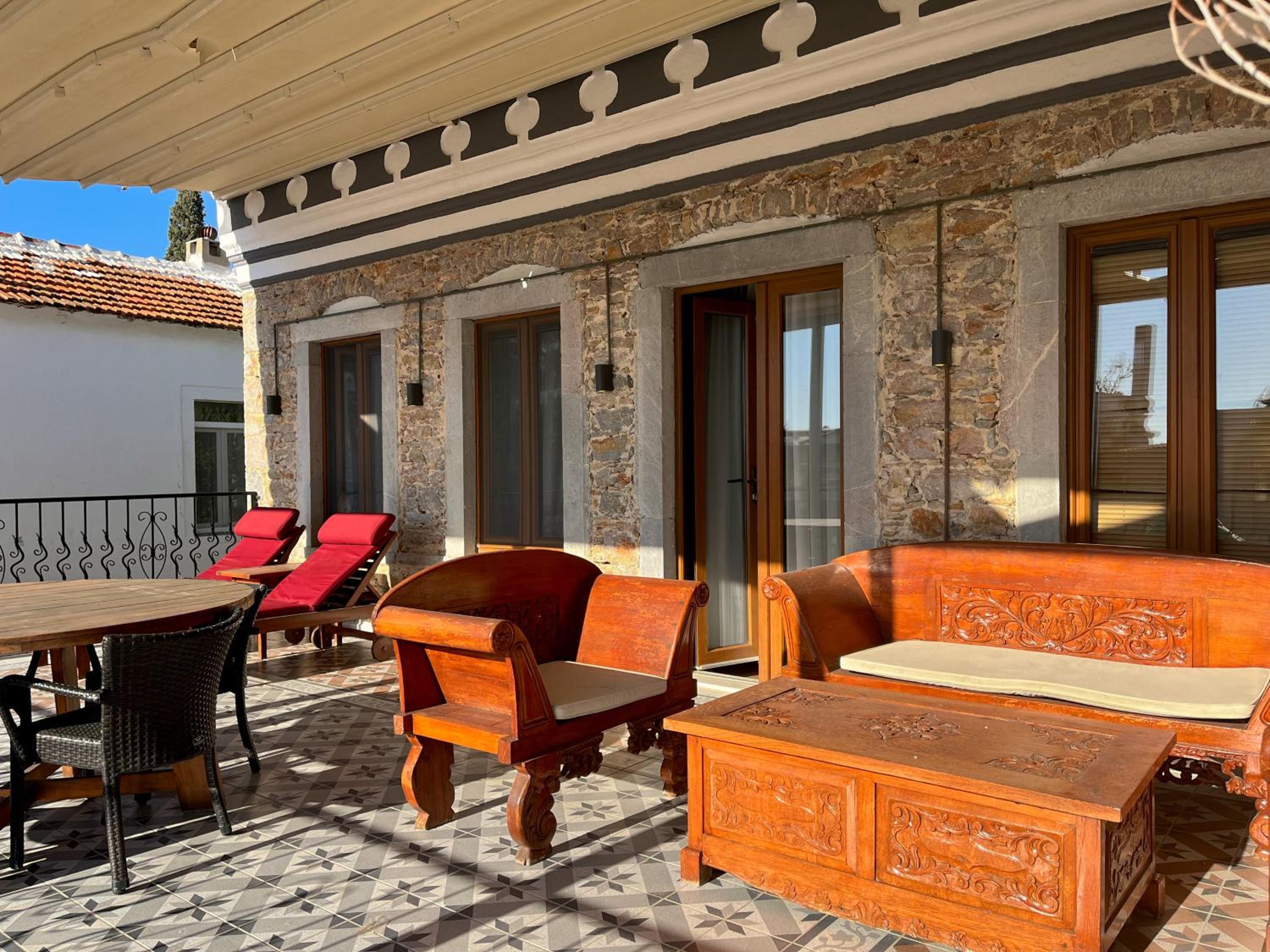 Deluxe Suite with Sea View & Terrace photo 2
