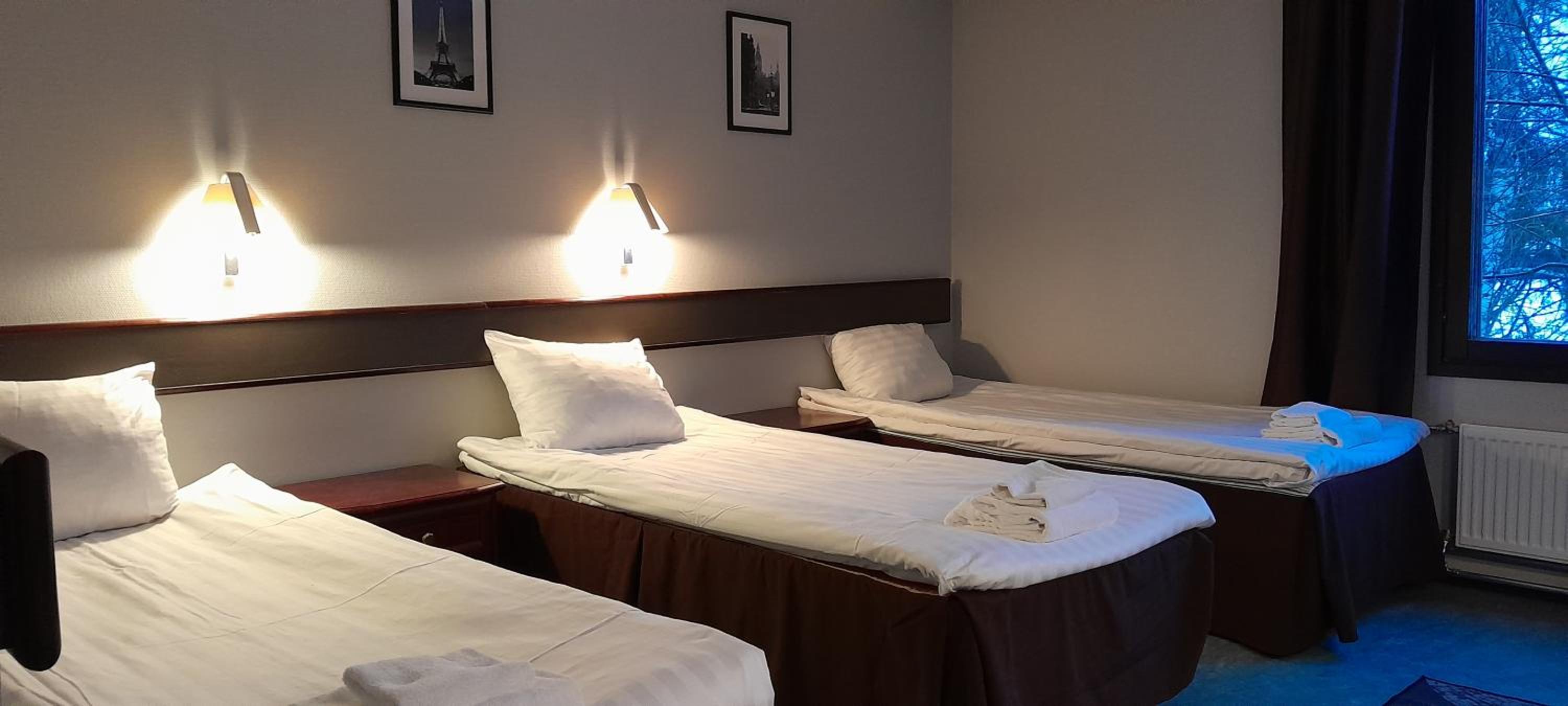 Basic Triple Room photo 3
