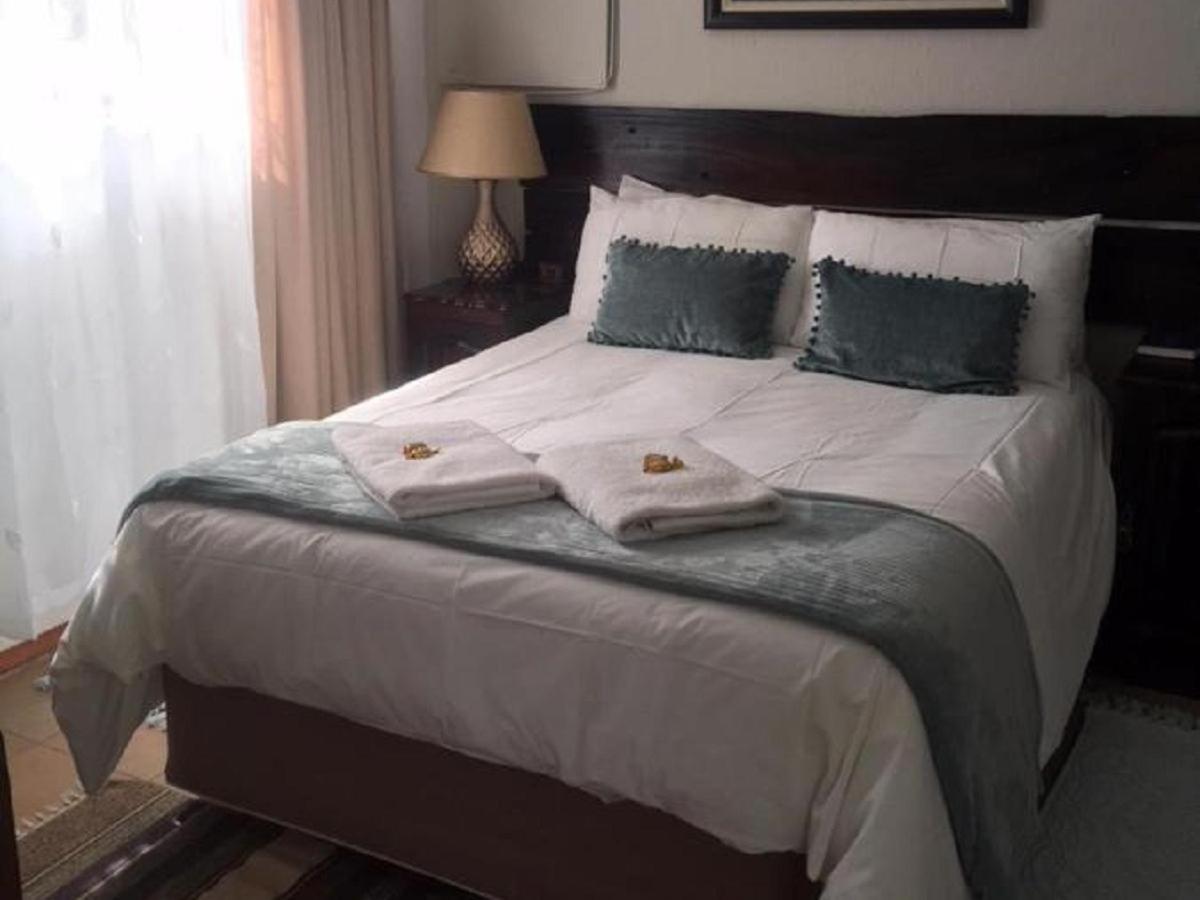 Deluxe Room - Photo 14