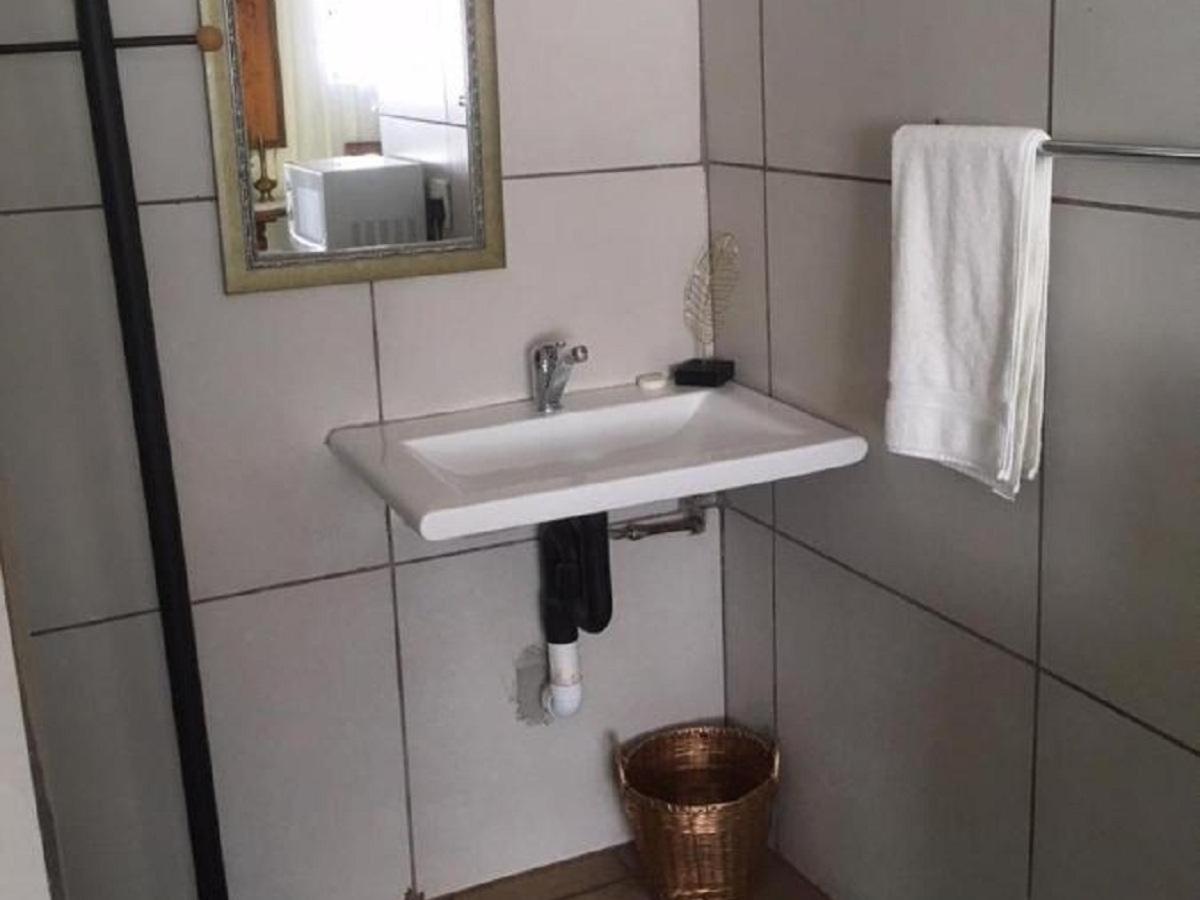 Deluxe Room - Photo 9
