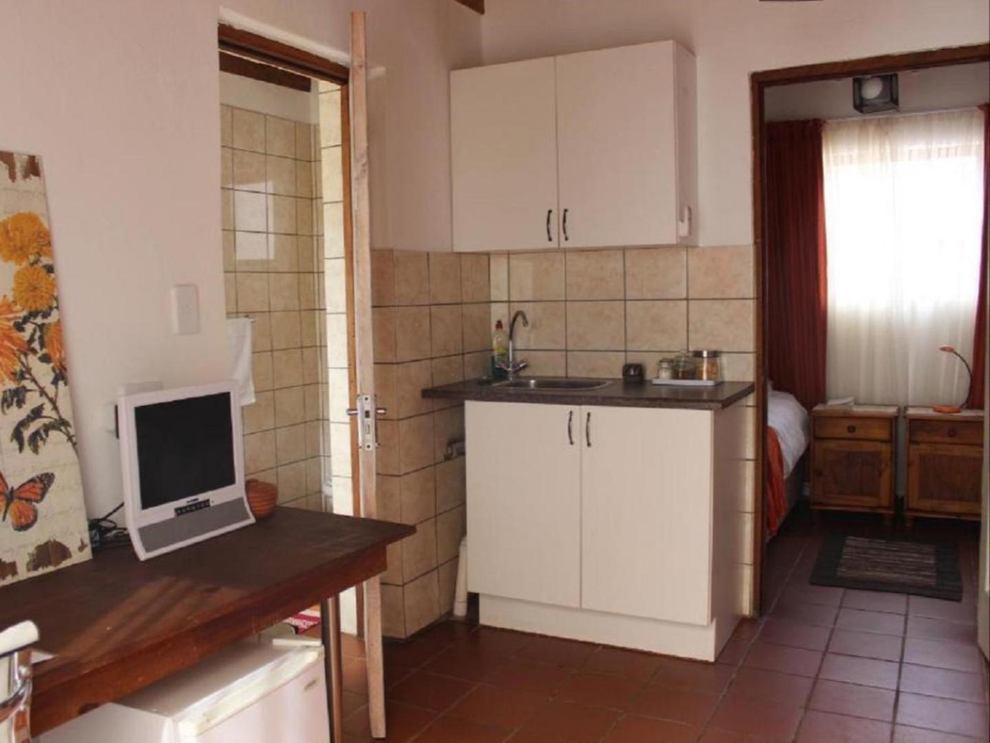 Budget Twin Room - Photo 2
