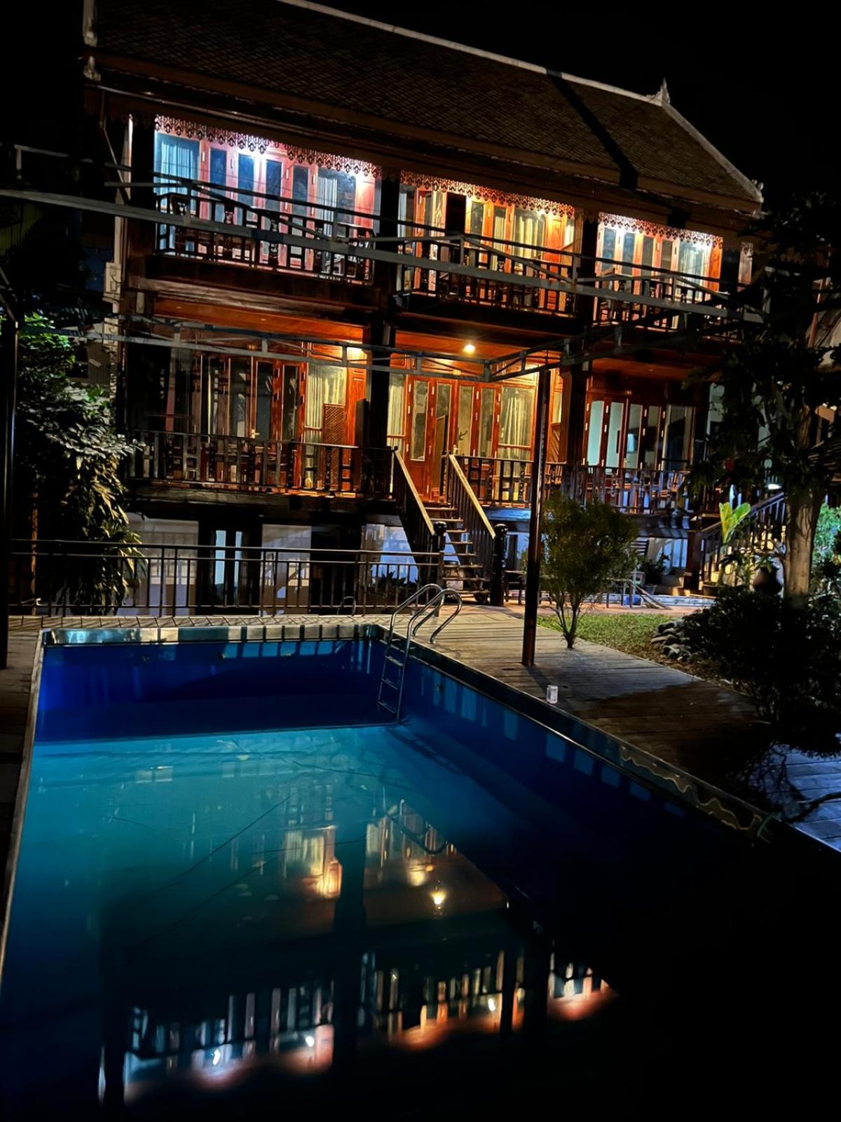 Deluxe Doube Room With Balcony Riverview