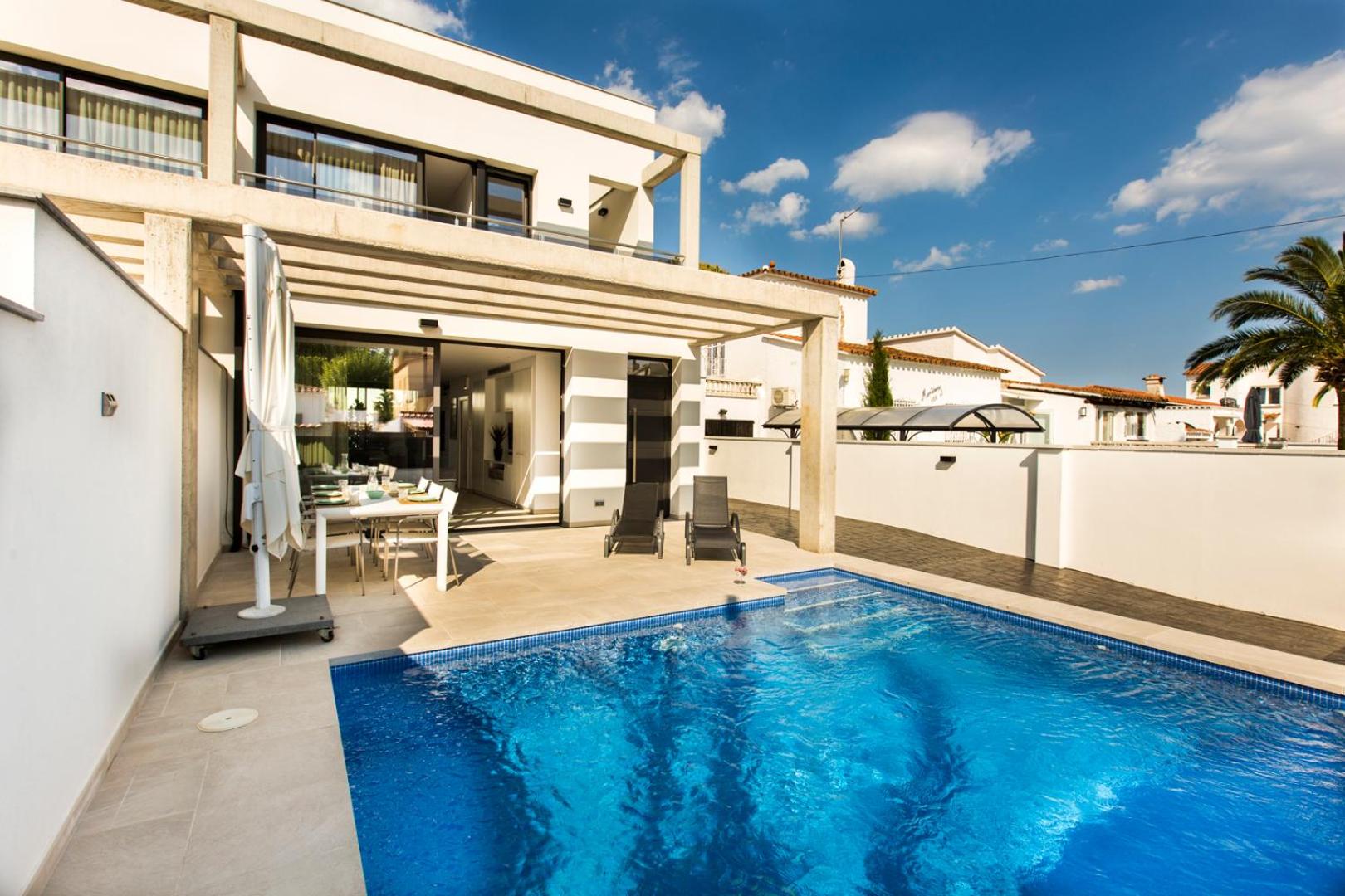 Villa con piscina privada