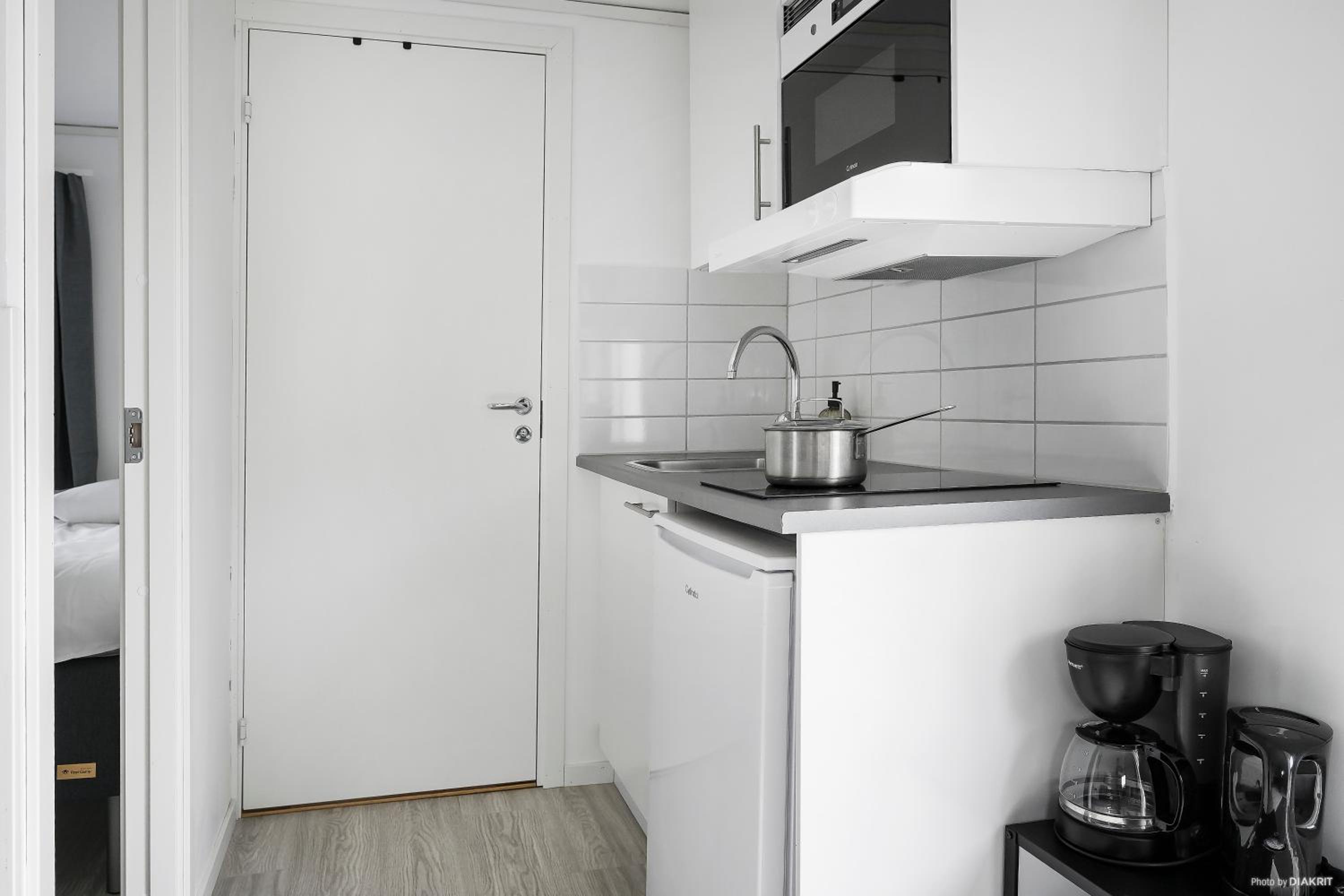 One-Bedroom House photo 3