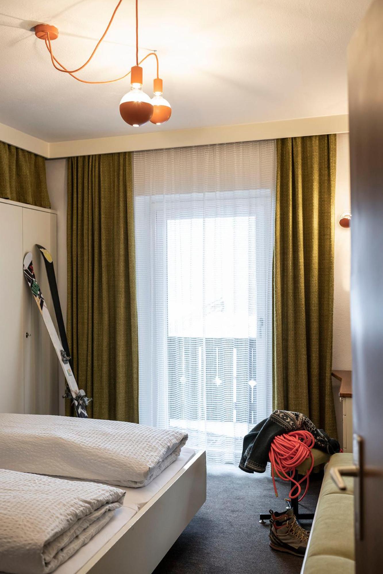 Standard Double Room - Photo 4