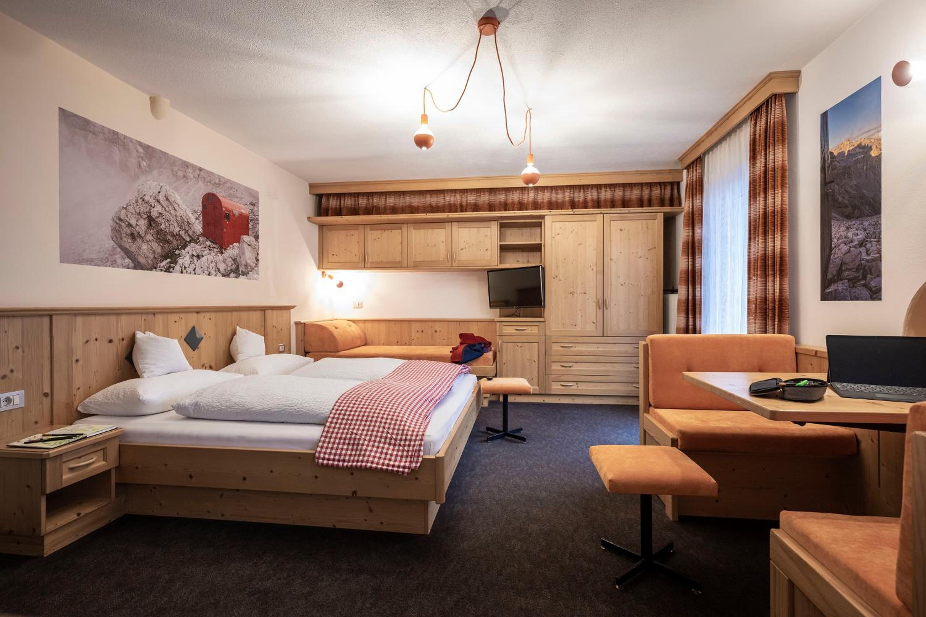 Superior Double Room - Photo 1