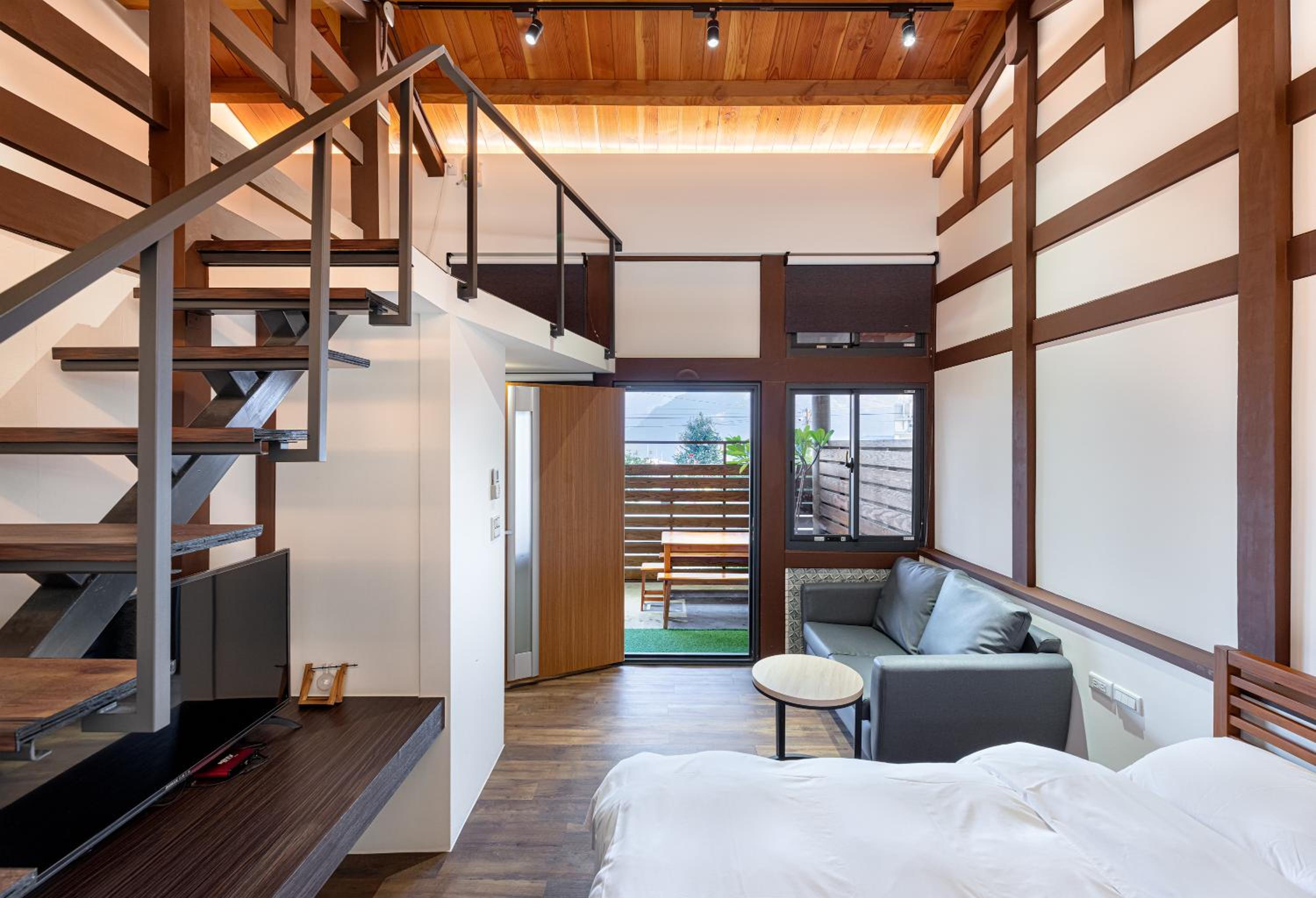 Double Room with Patio photo 1